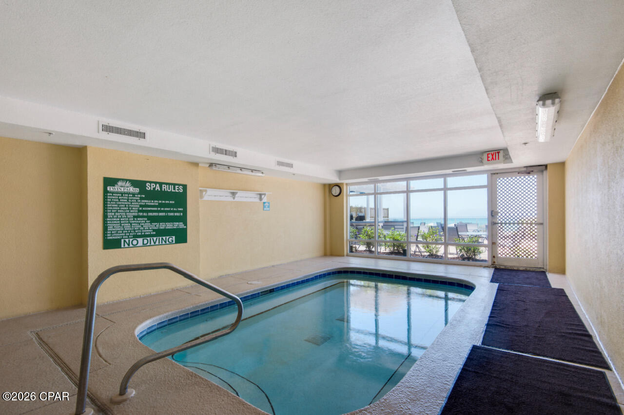 Twin Palms Resort - Residential