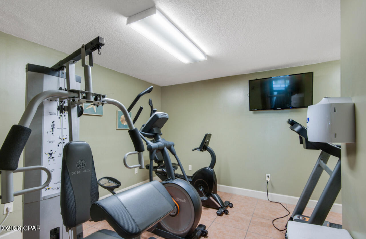 Twin Palms Resort - Residential