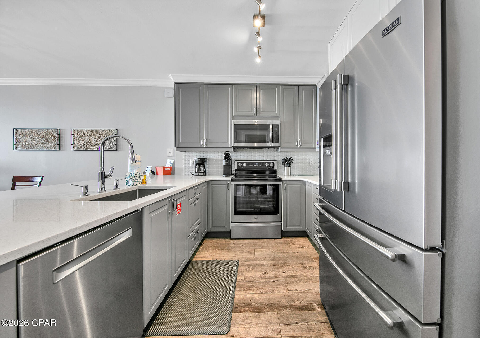 Twin Palms Resort - Residential