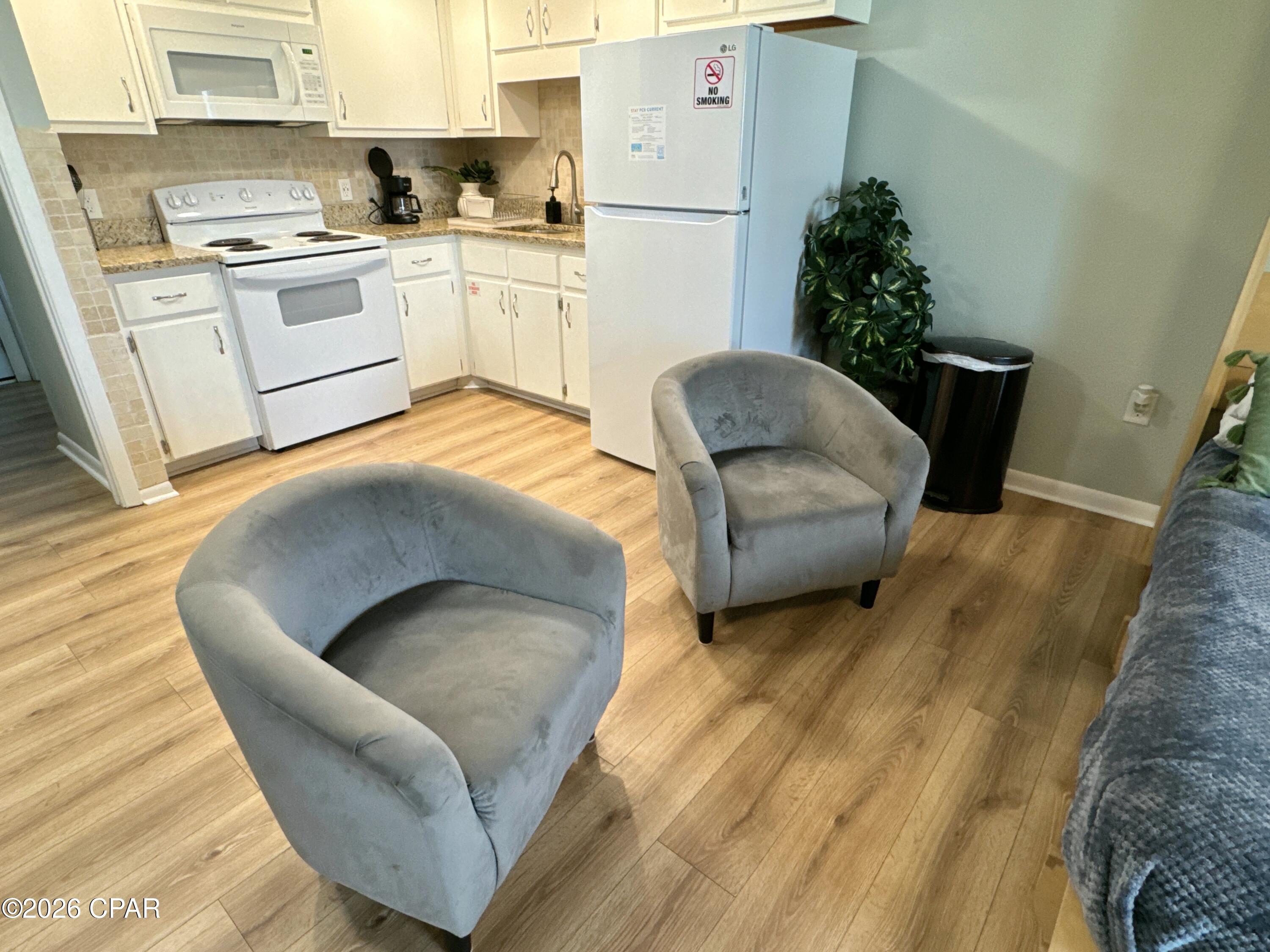 Hidden Lagoon - Residential