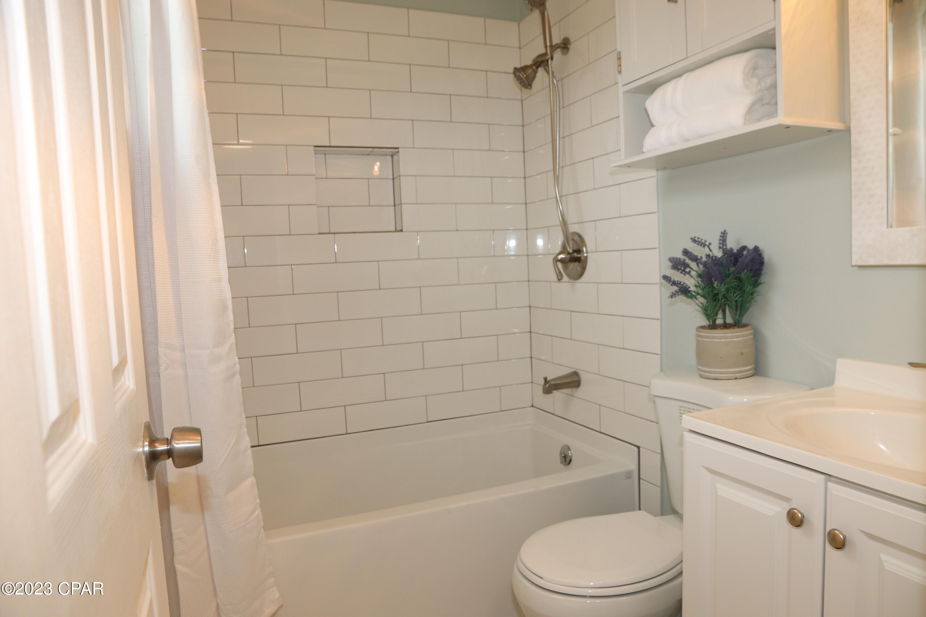 Hidden Lagoon - Residential