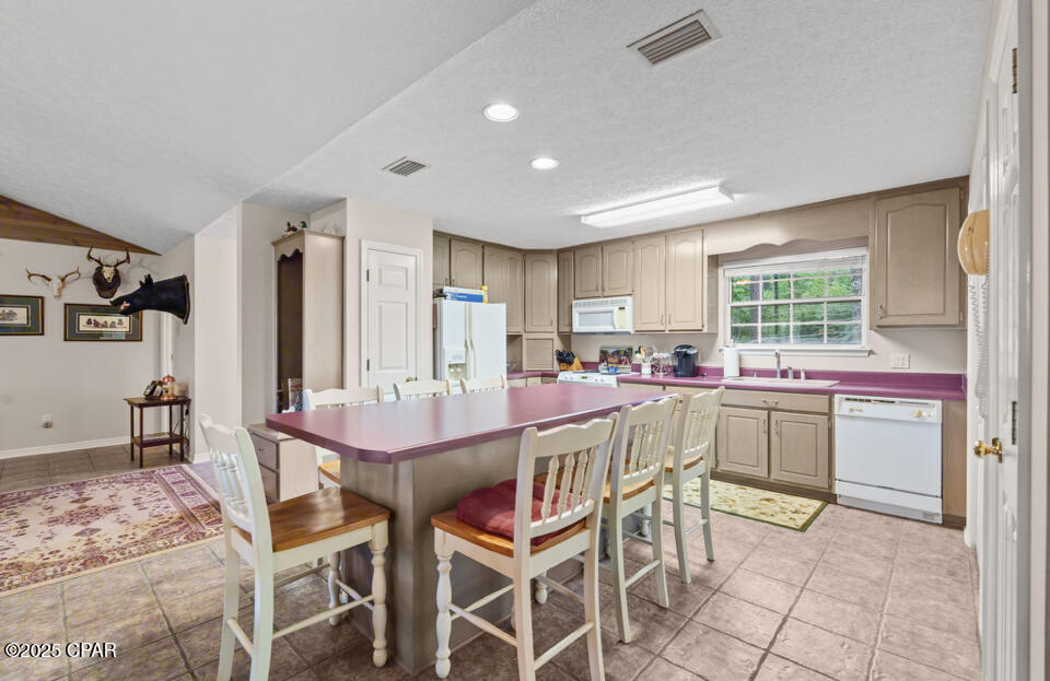 Paradise Lakes - Residential