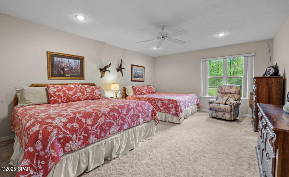 Paradise Lakes - Residential