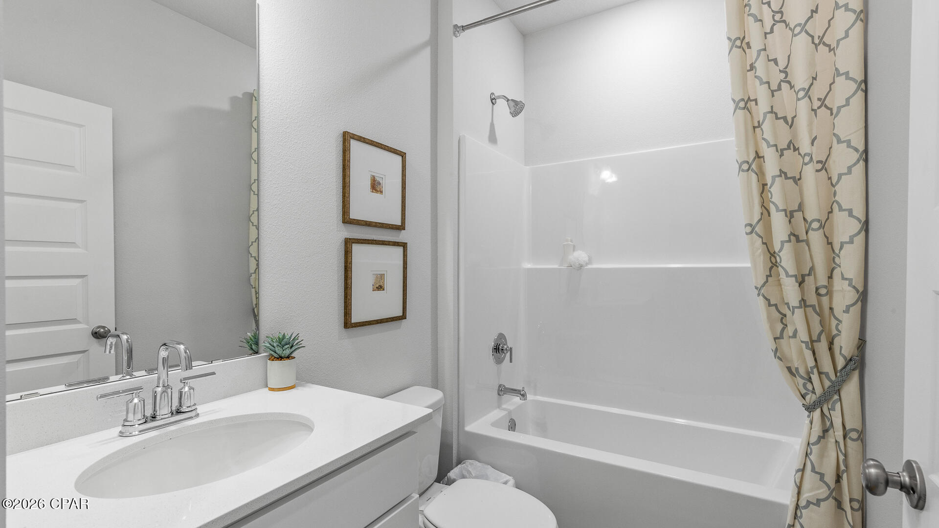 Colonial Landing - Residential