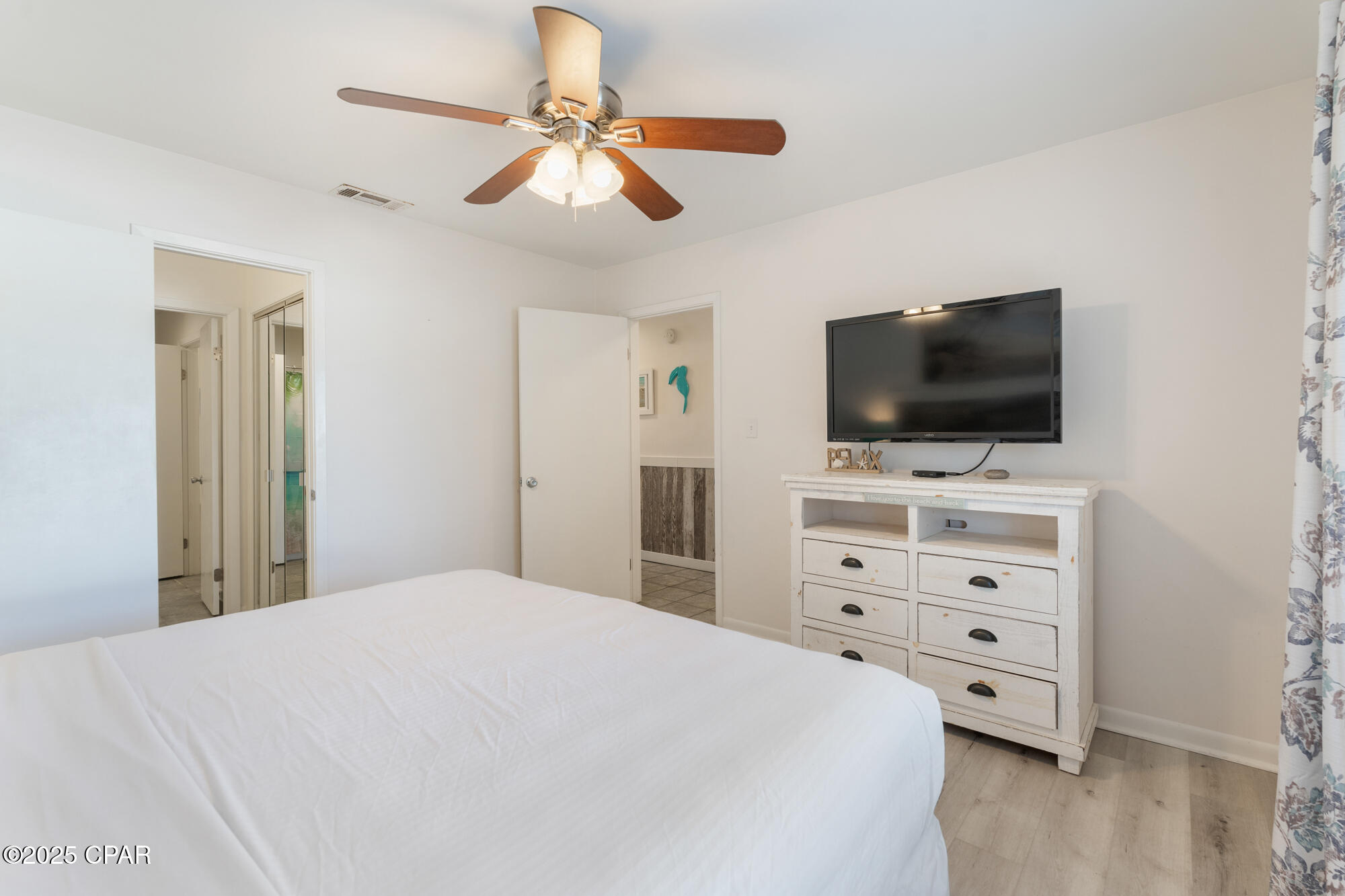 Emerald Shores Condo - Residential