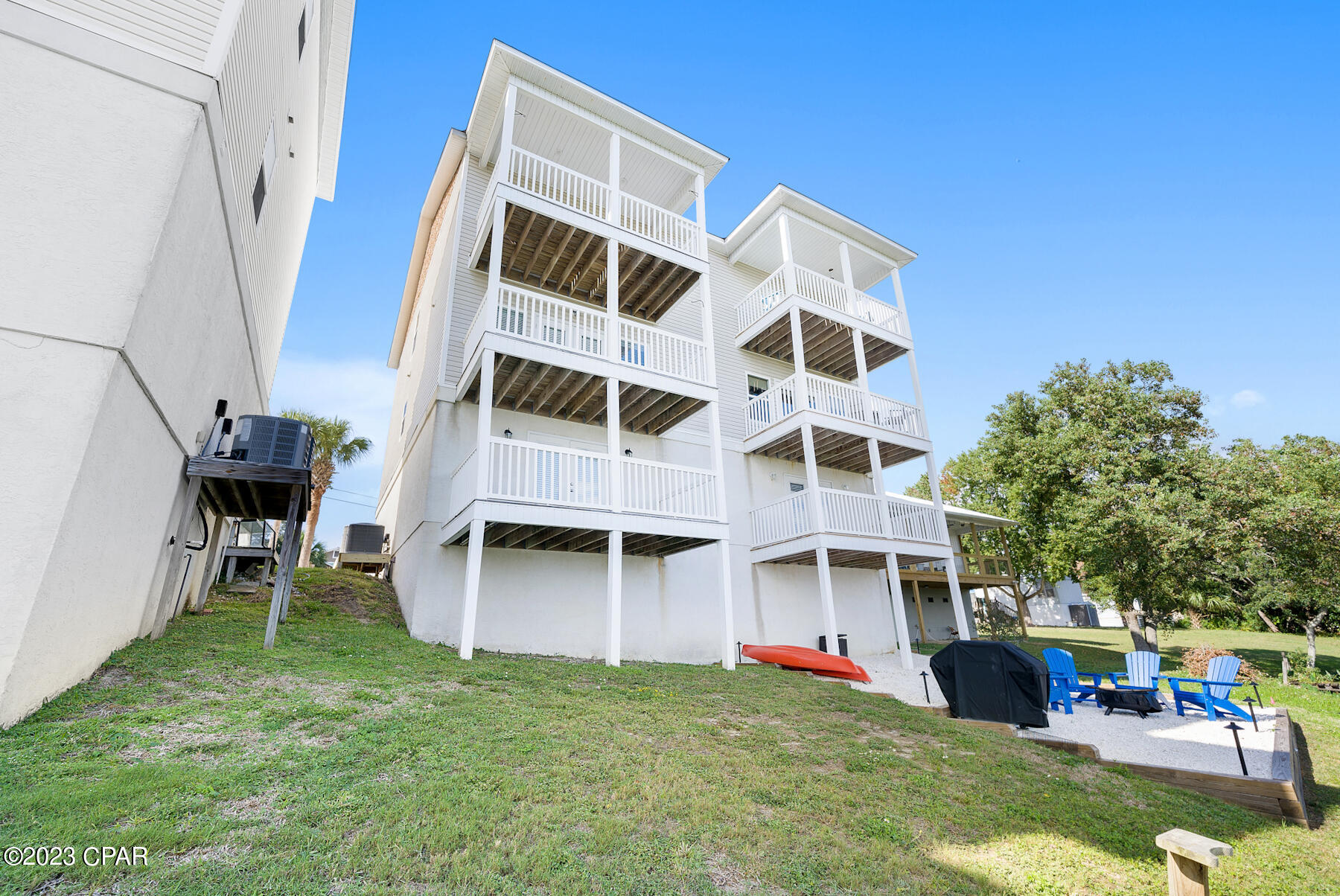 Laguna Beach Estates 9th Add - Residential Lease