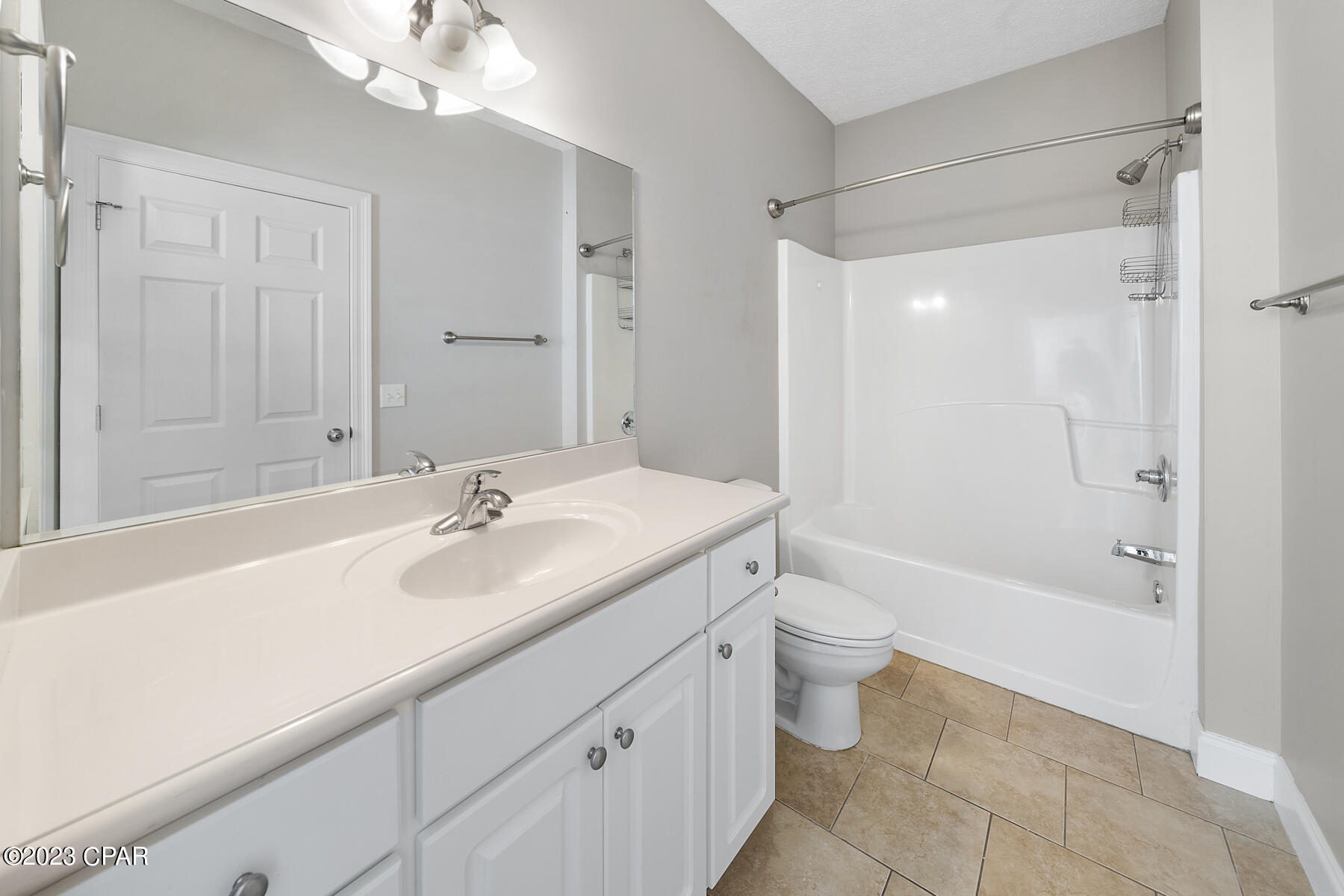 Laguna Beach Estates 9th Add - Residential Lease