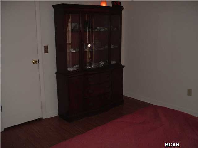 Pine Forest Est Ph 1 - Residential