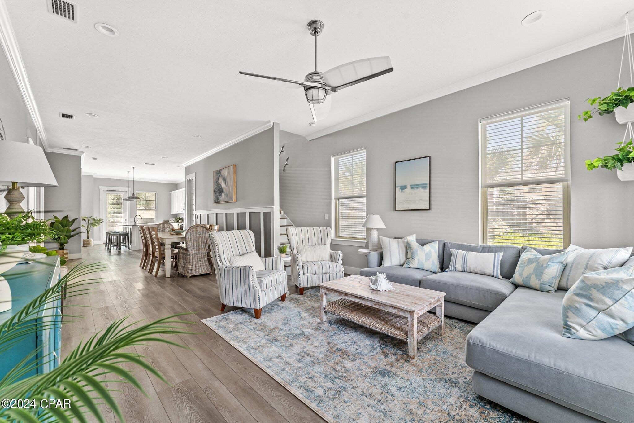 Laguna Beach Estates 8th Add - Residential