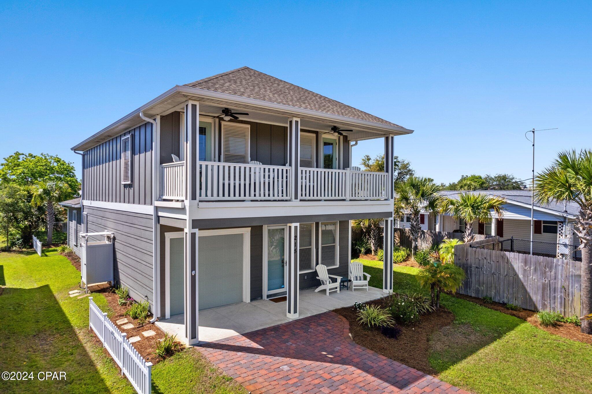 Laguna Beach Estates 8th Add - Residential