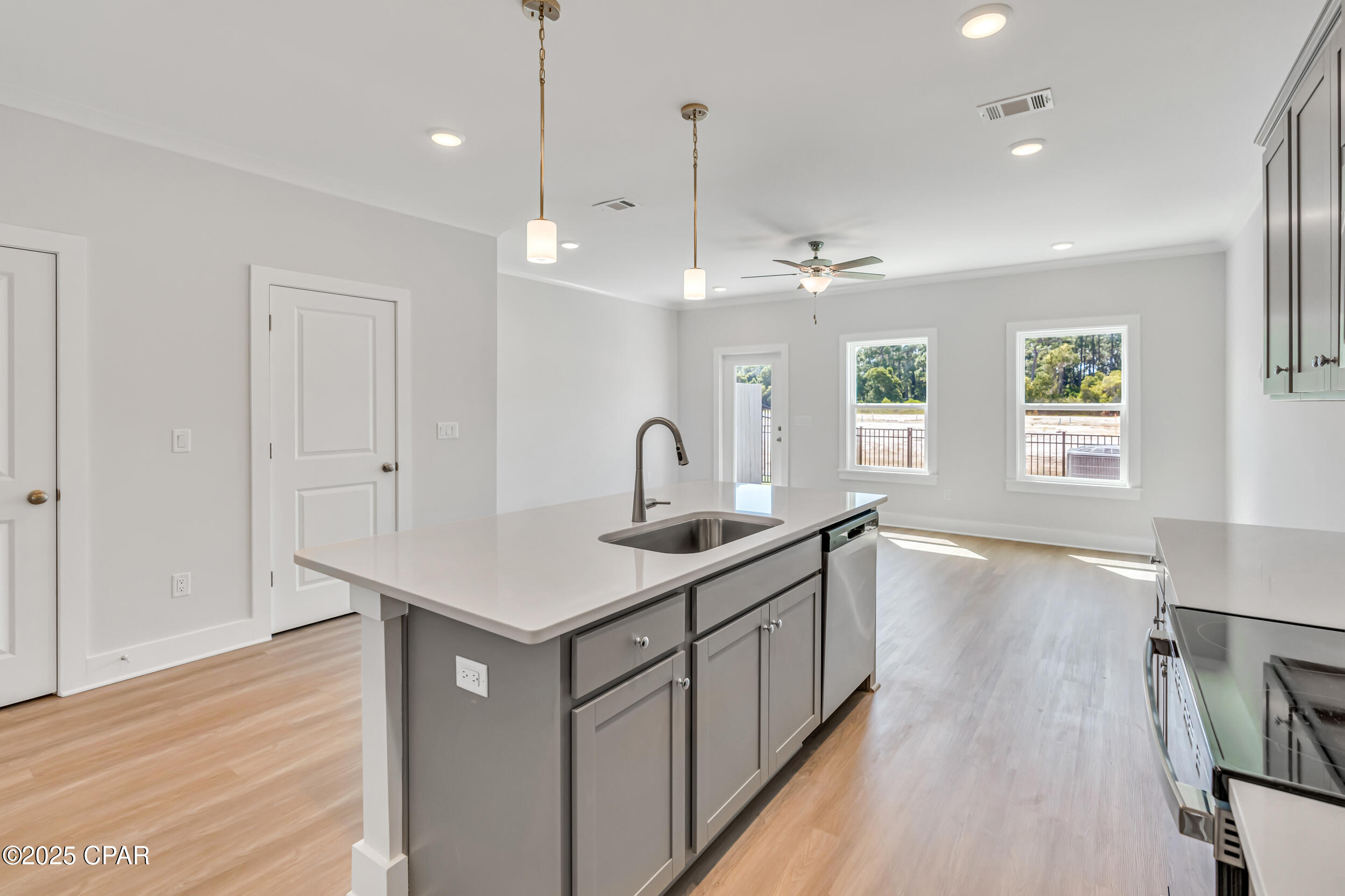 Colonial Landing - Residential