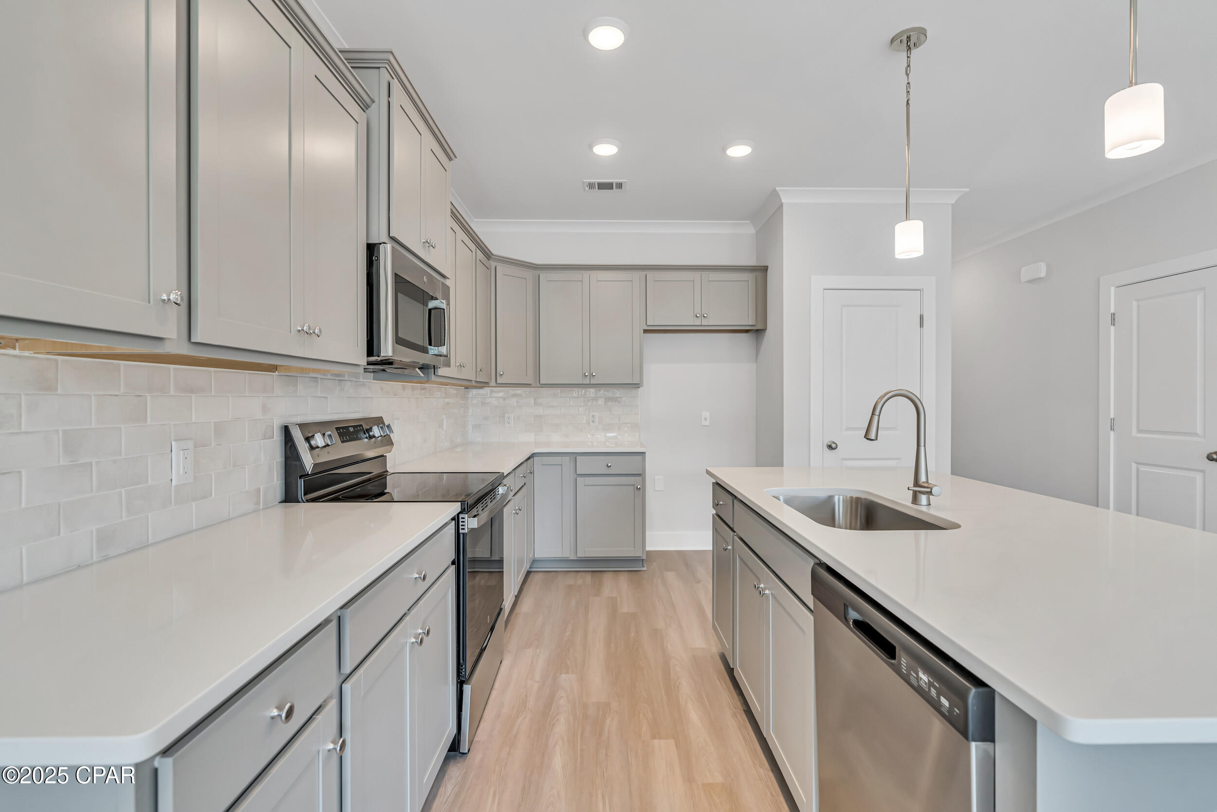 Colonial Landing - Residential