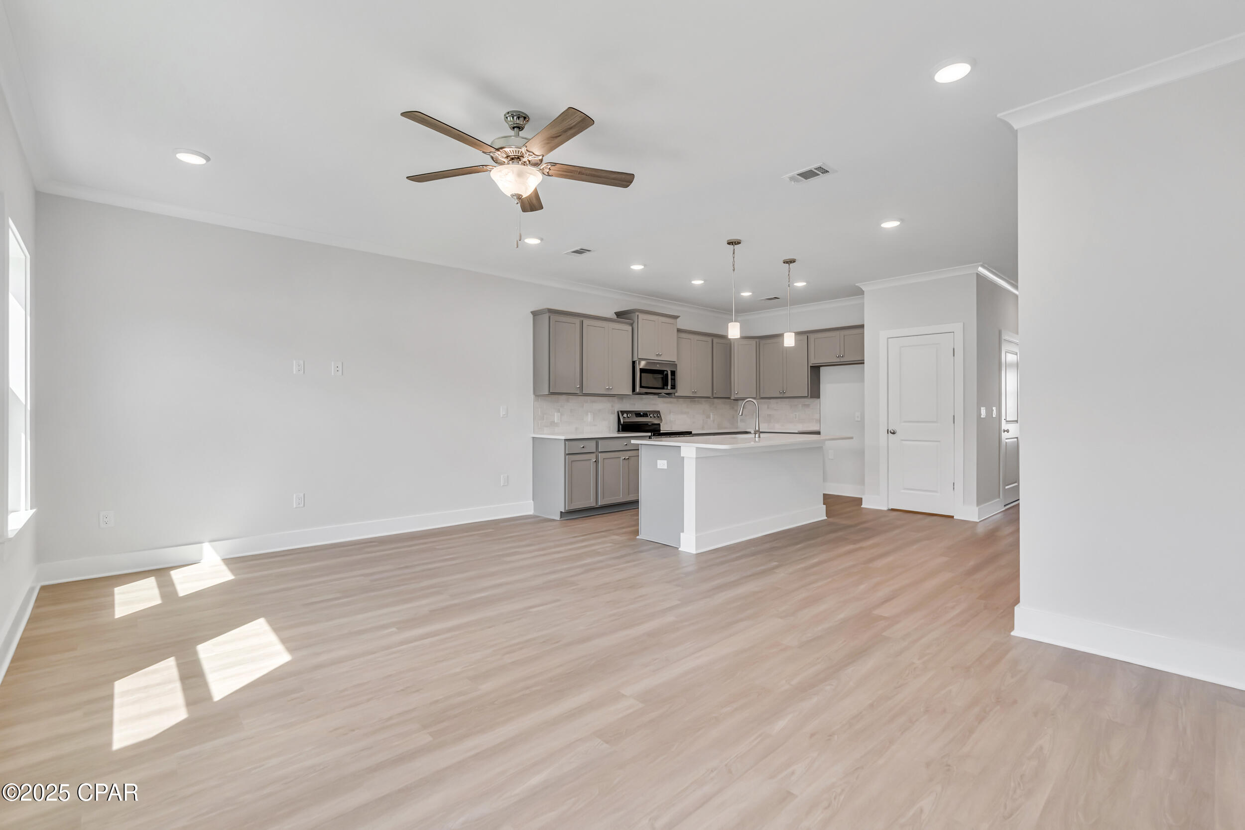 Colonial Landing - Residential