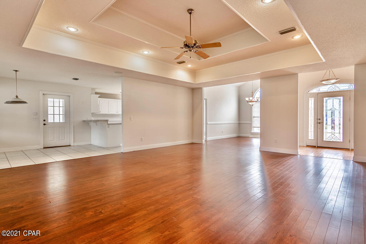 Colony Club - Residential