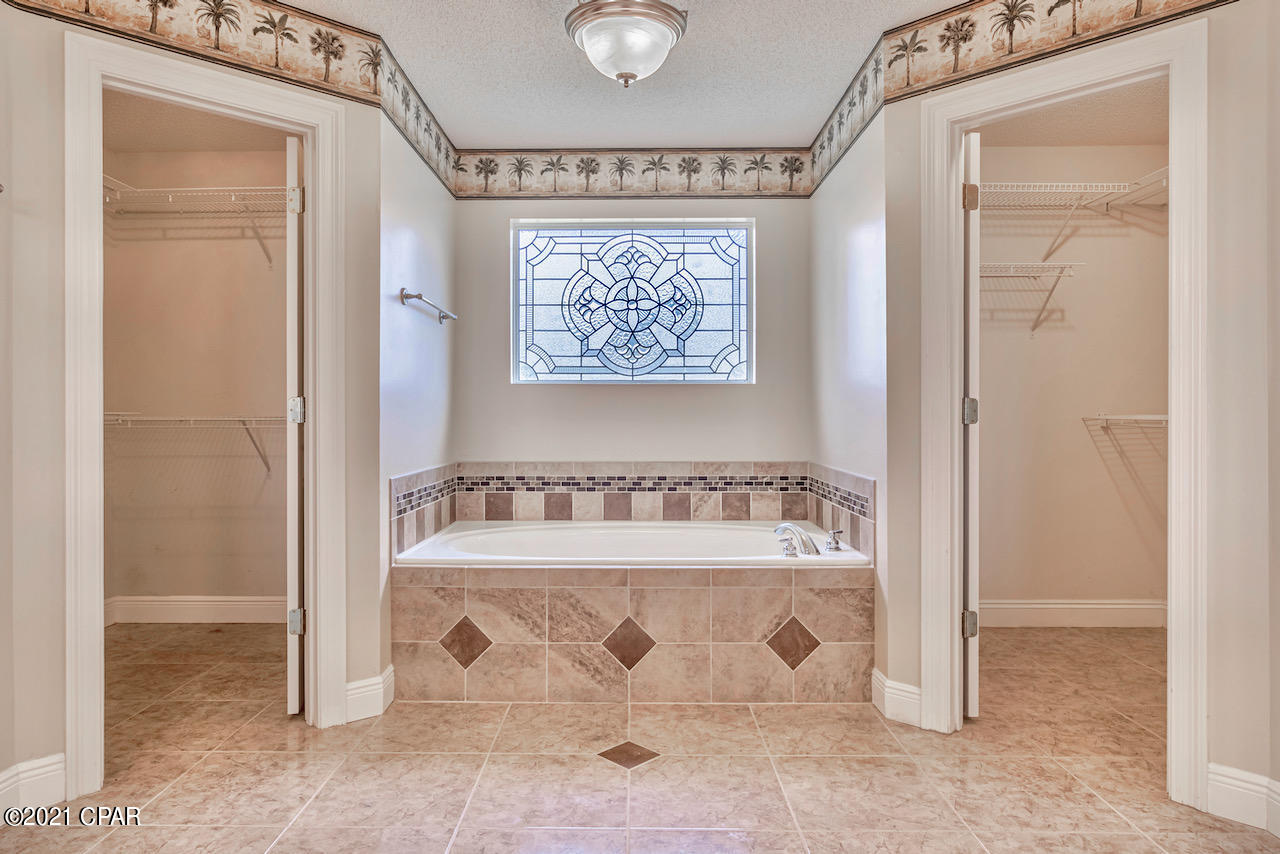 Colony Club - Residential