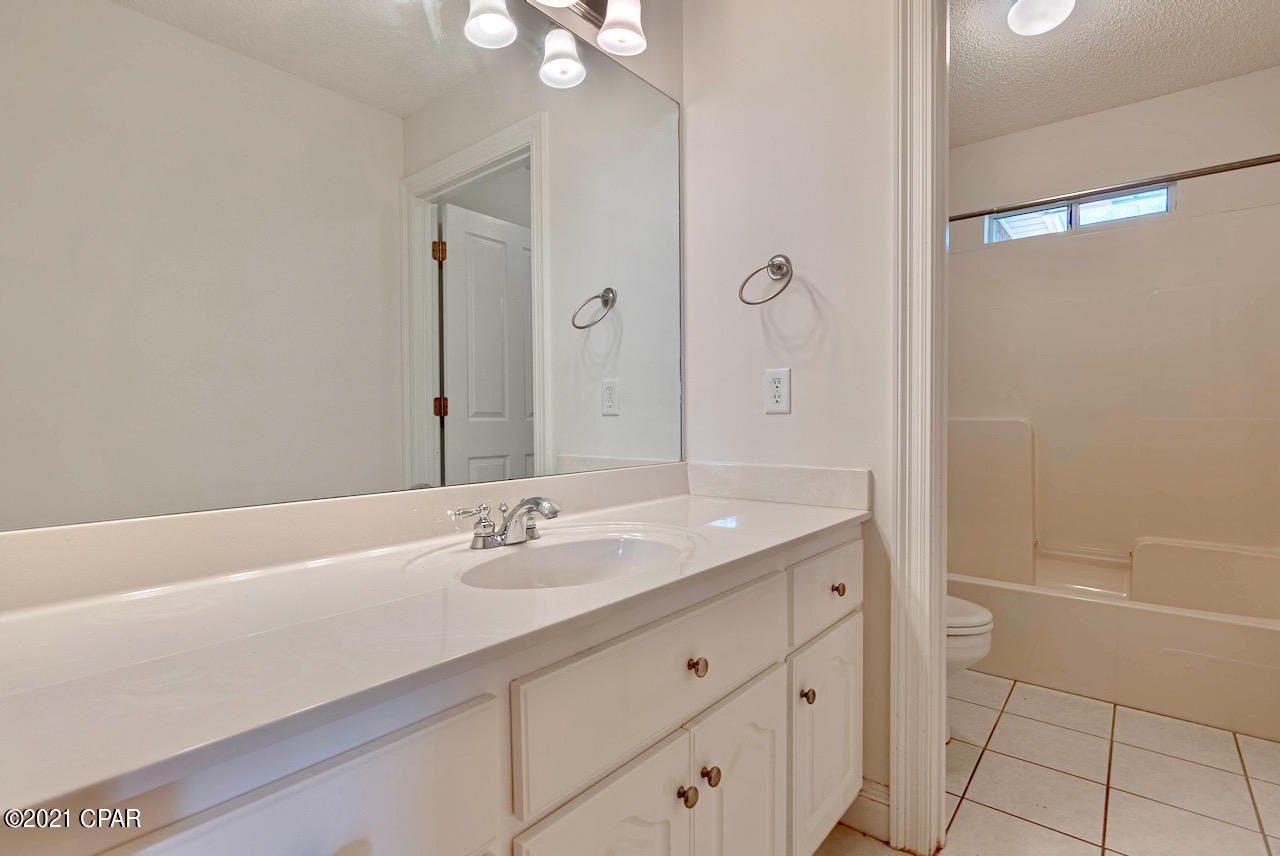 Colony Club - Residential