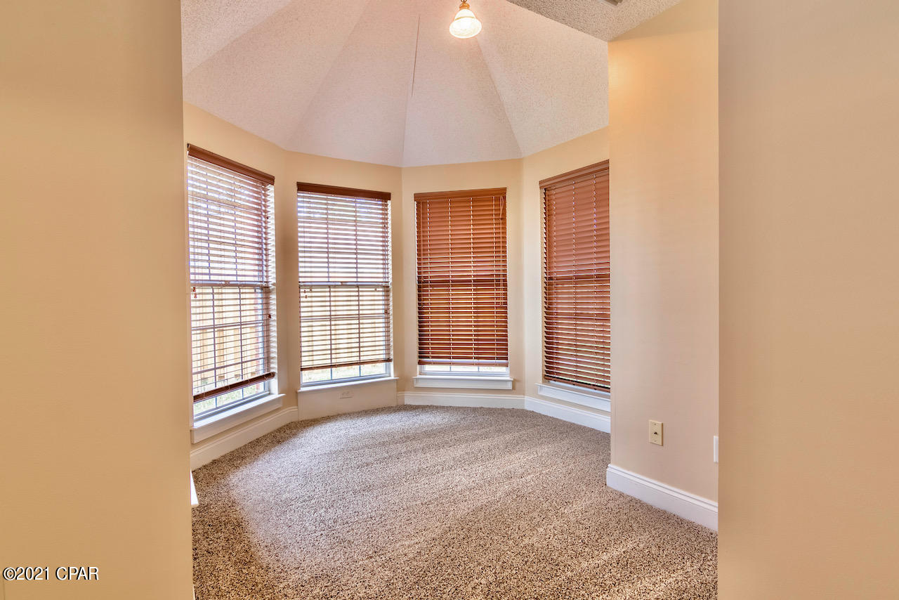 Colony Club - Residential