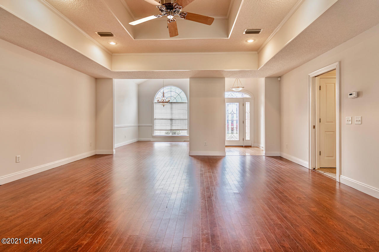 Colony Club - Residential