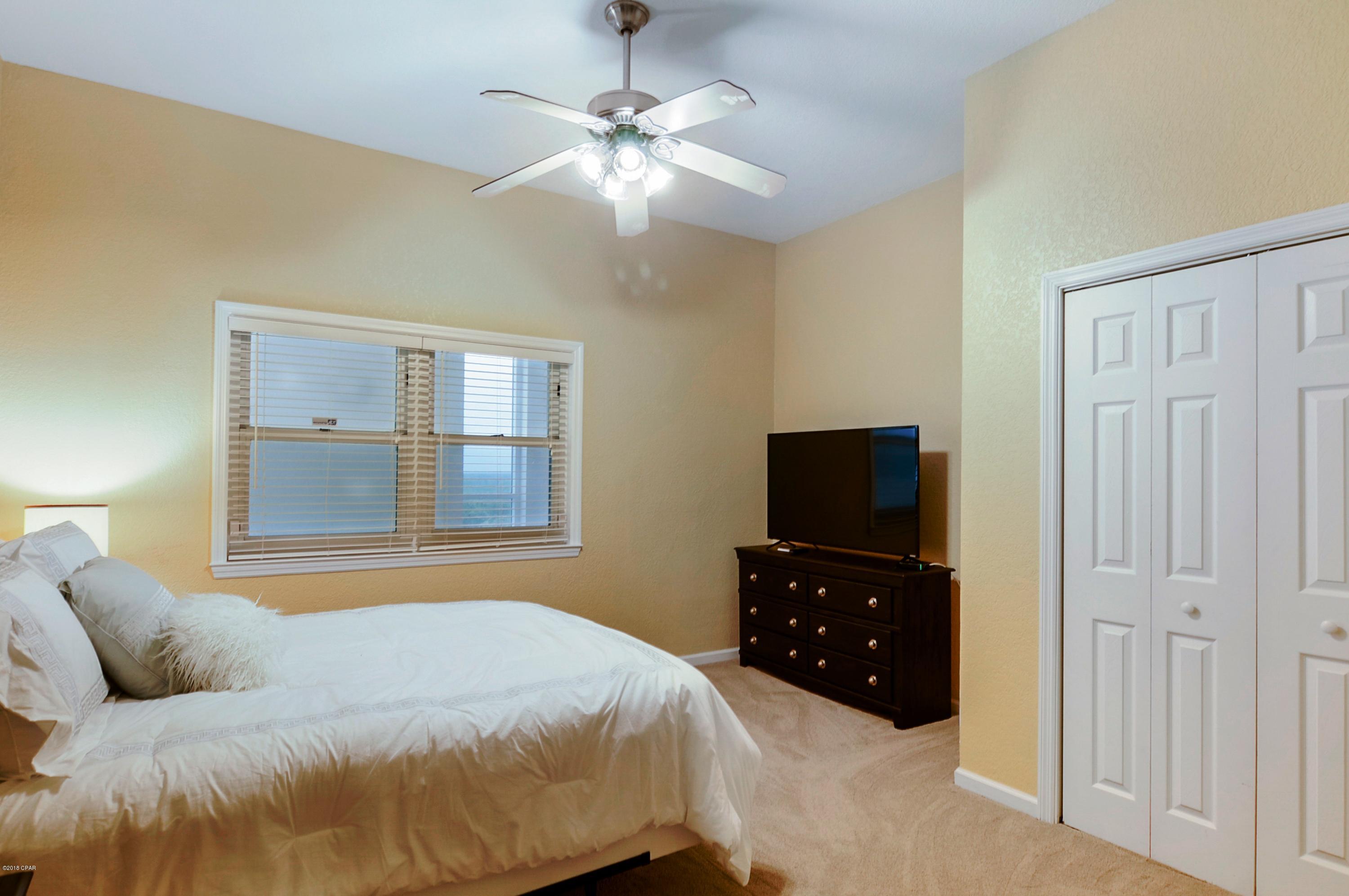 Hibiscus By The Bay - Residential