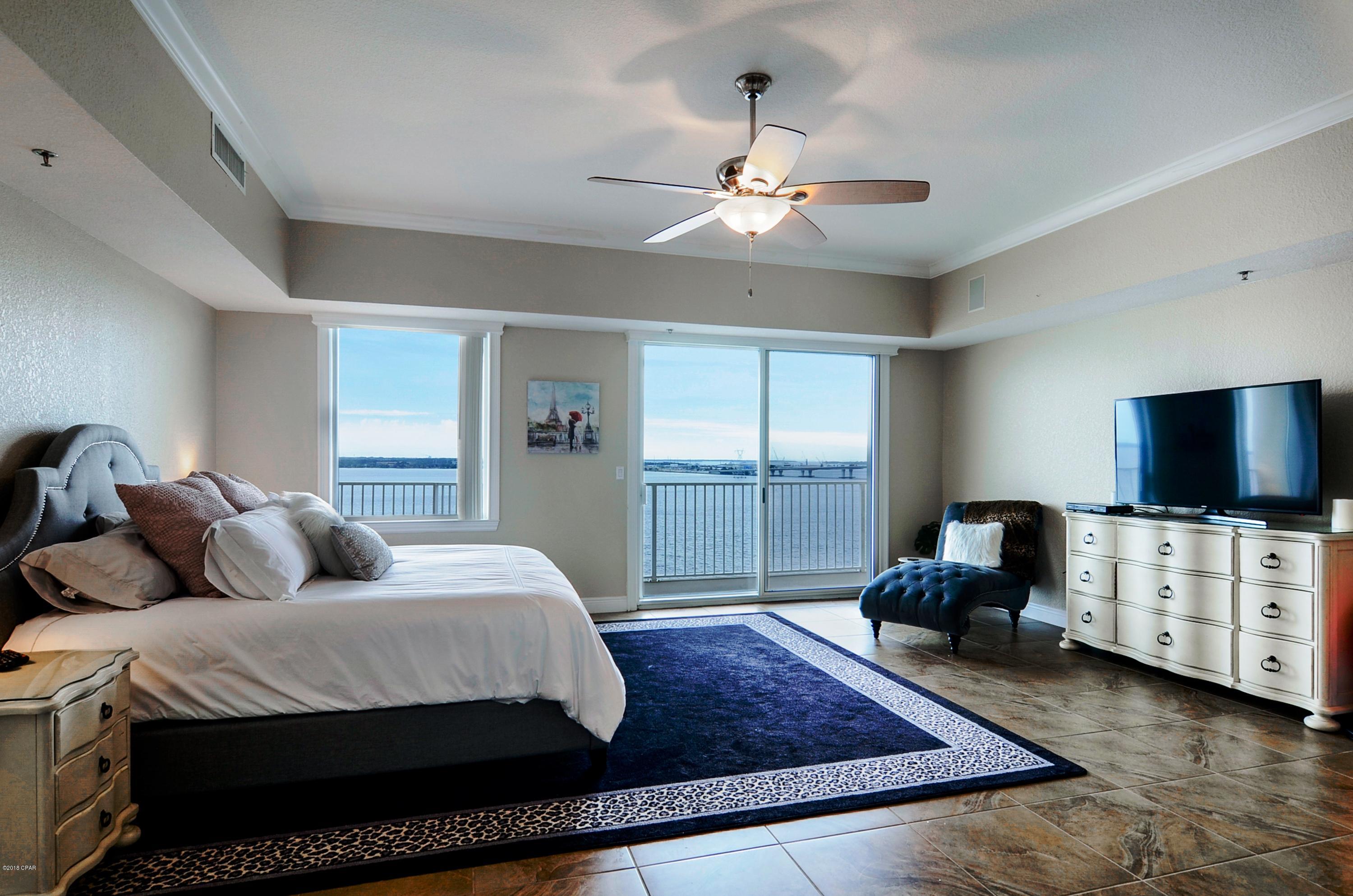 Hibiscus By The Bay - Residential