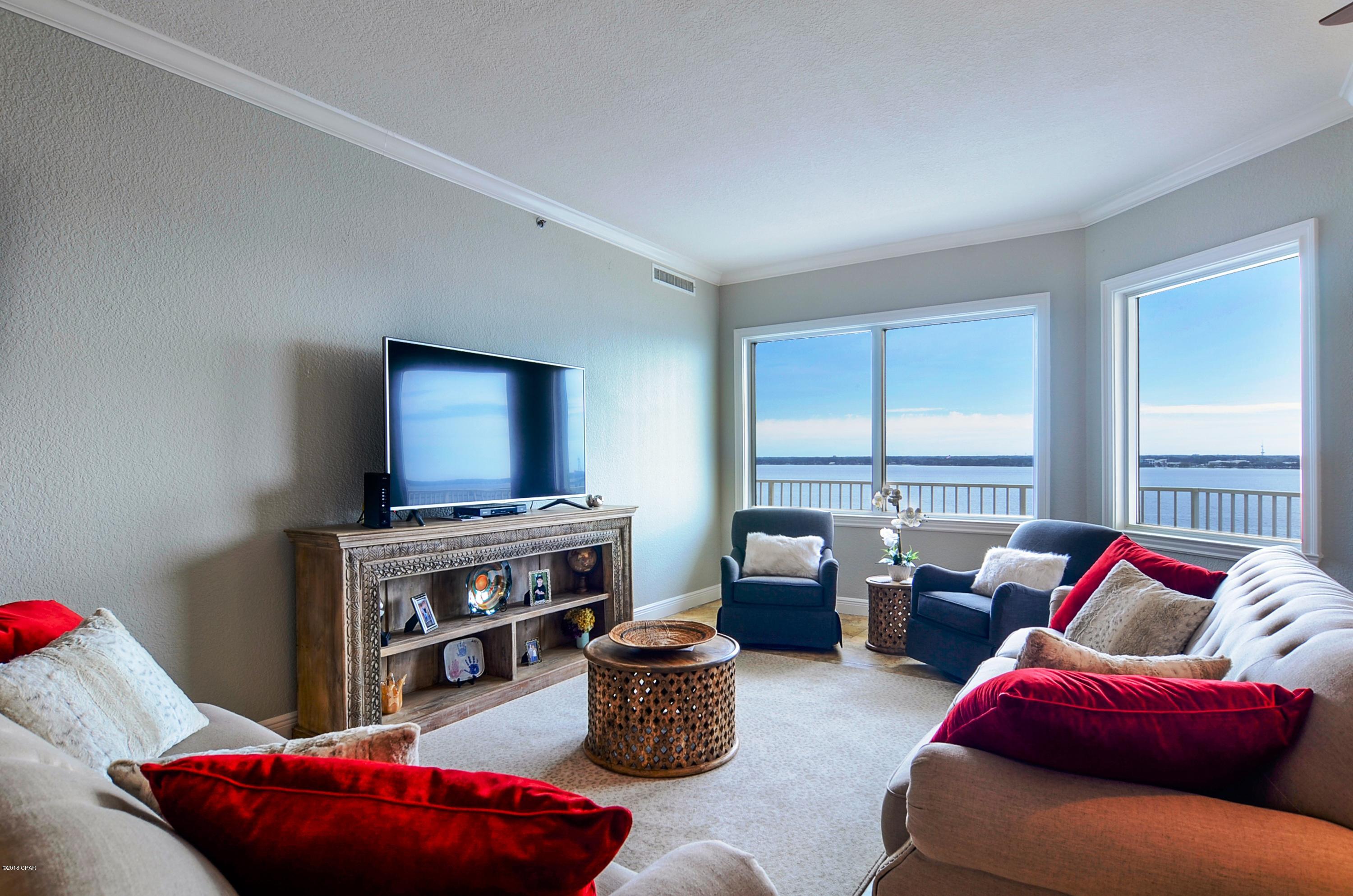 Hibiscus By The Bay - Residential