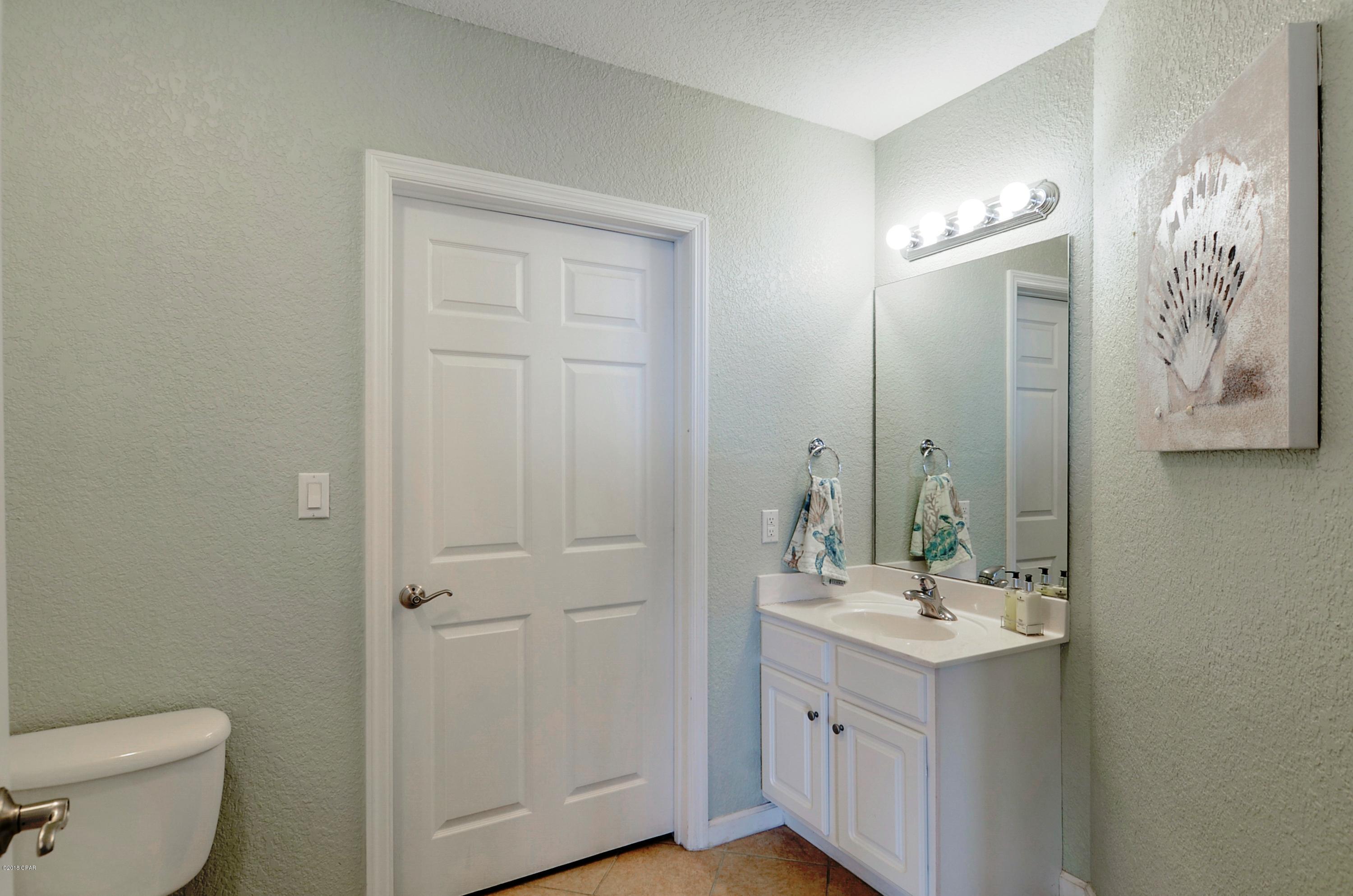 Hibiscus By The Bay - Residential