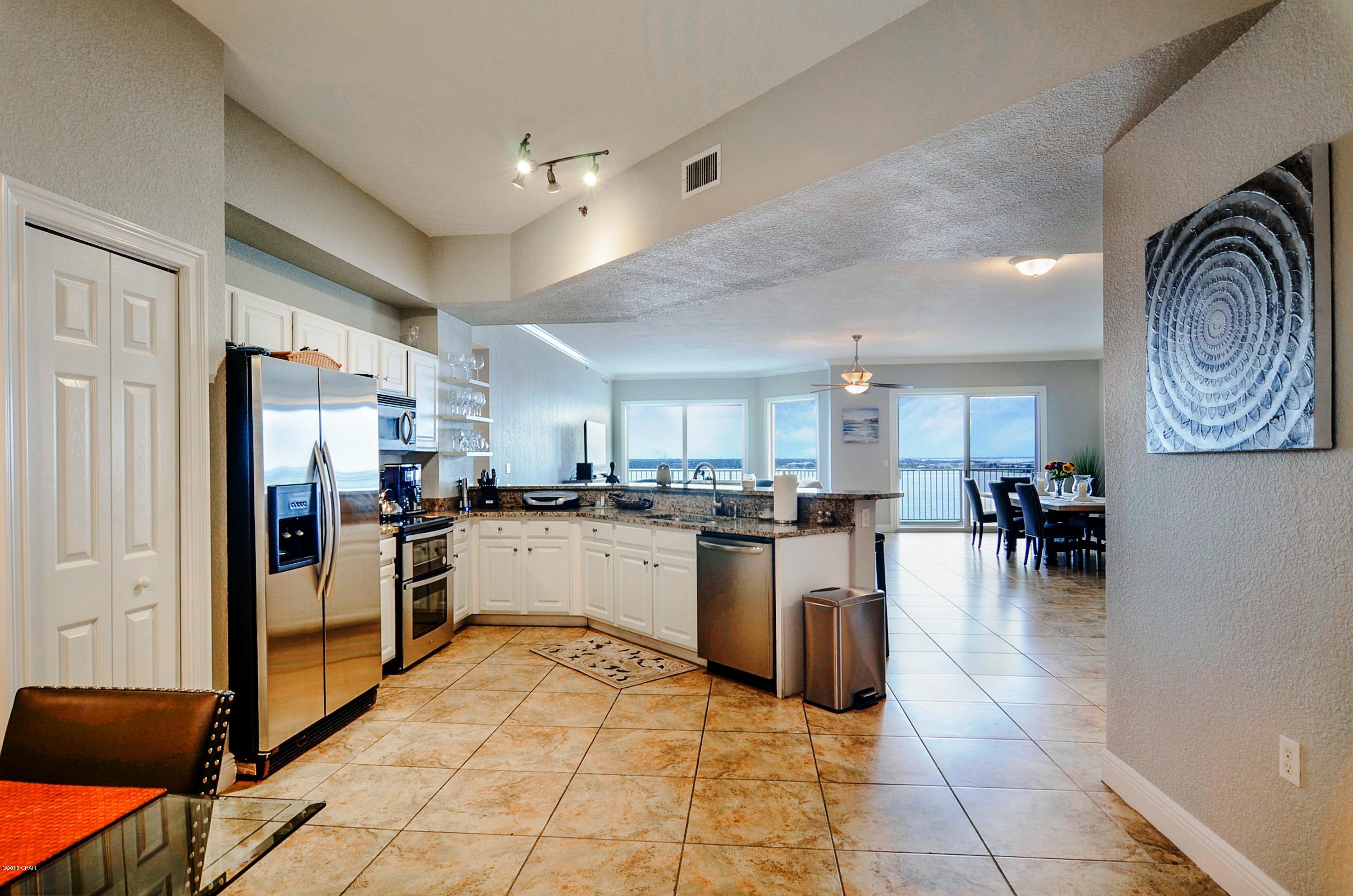 Hibiscus By The Bay - Residential