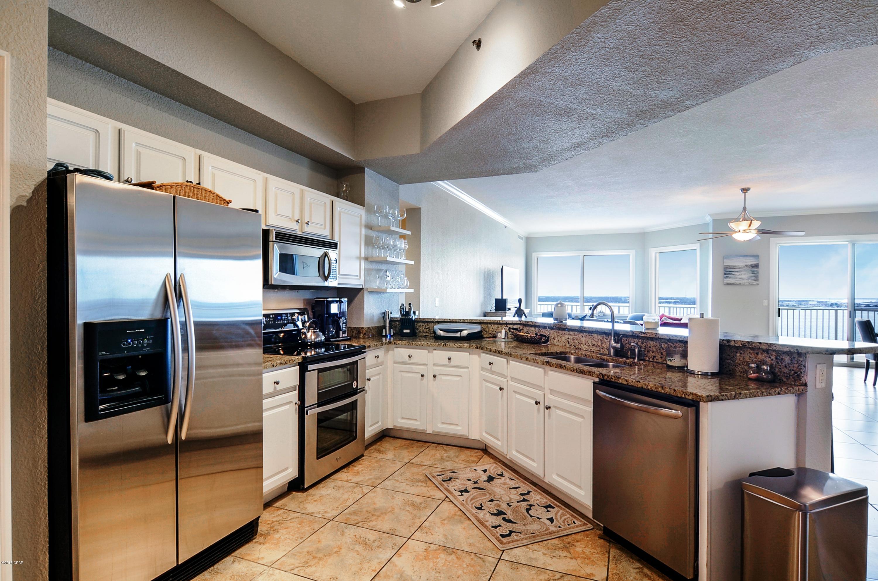 Hibiscus By The Bay - Residential