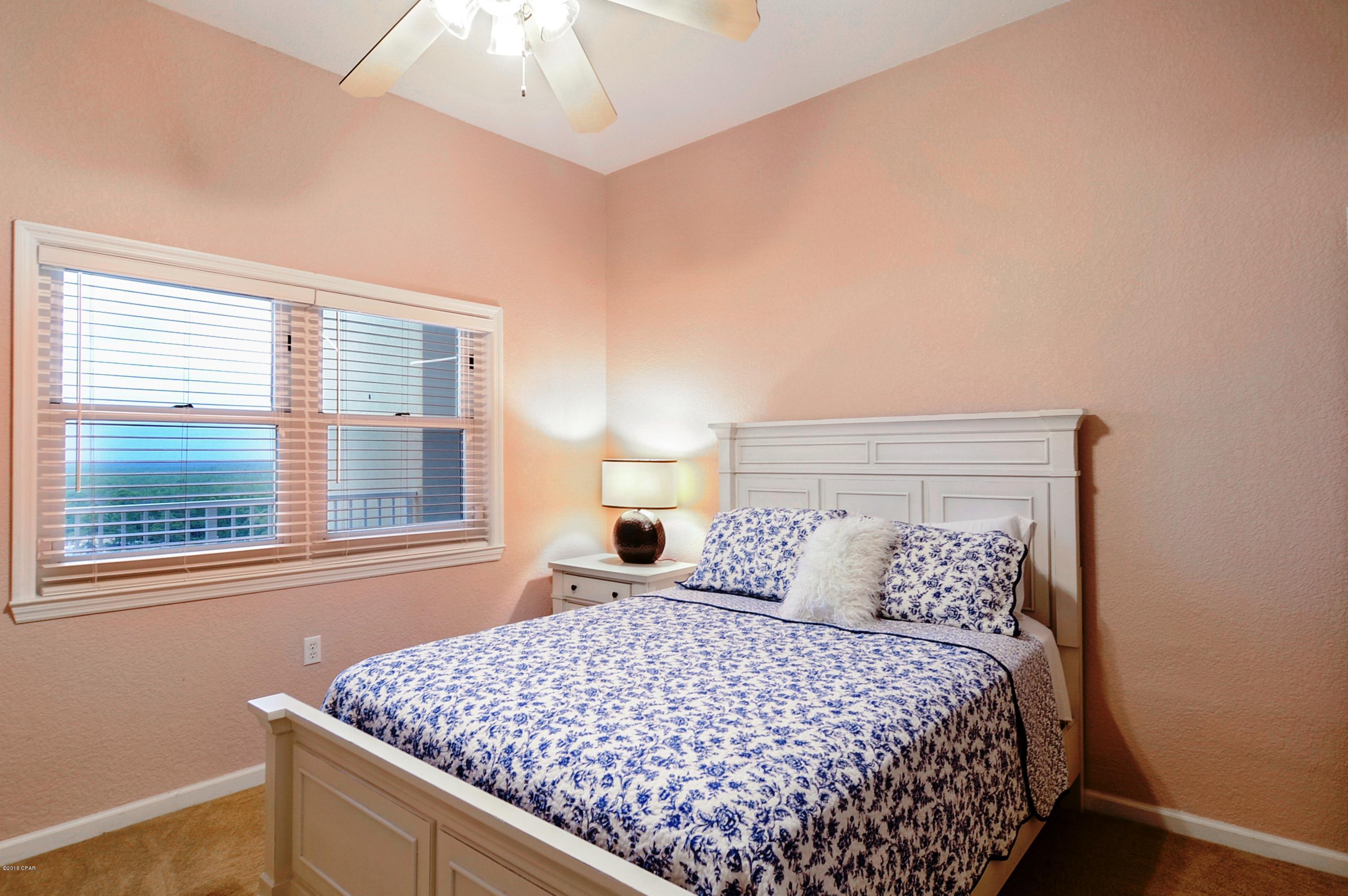 Hibiscus By The Bay - Residential