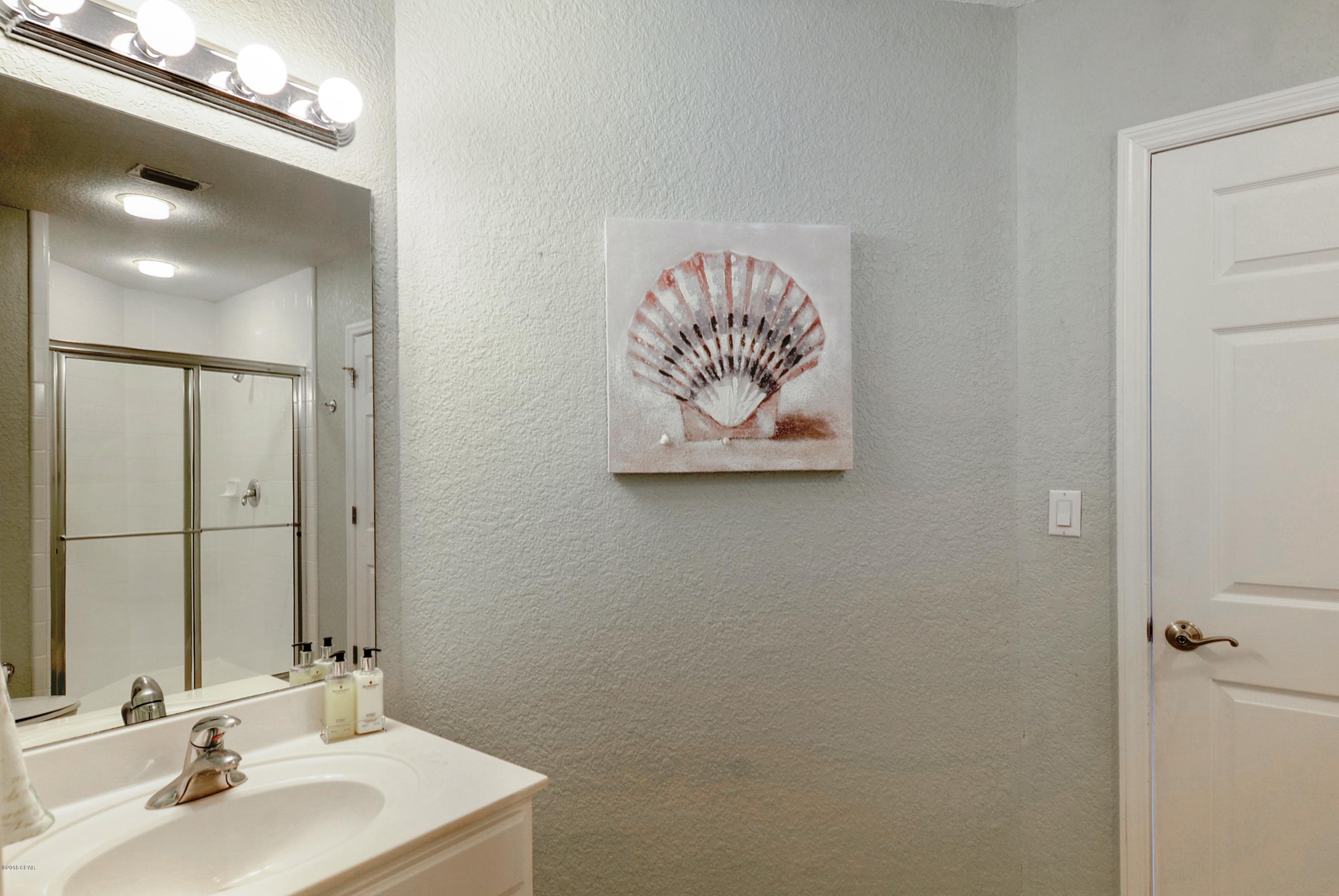 Hibiscus By The Bay - Residential