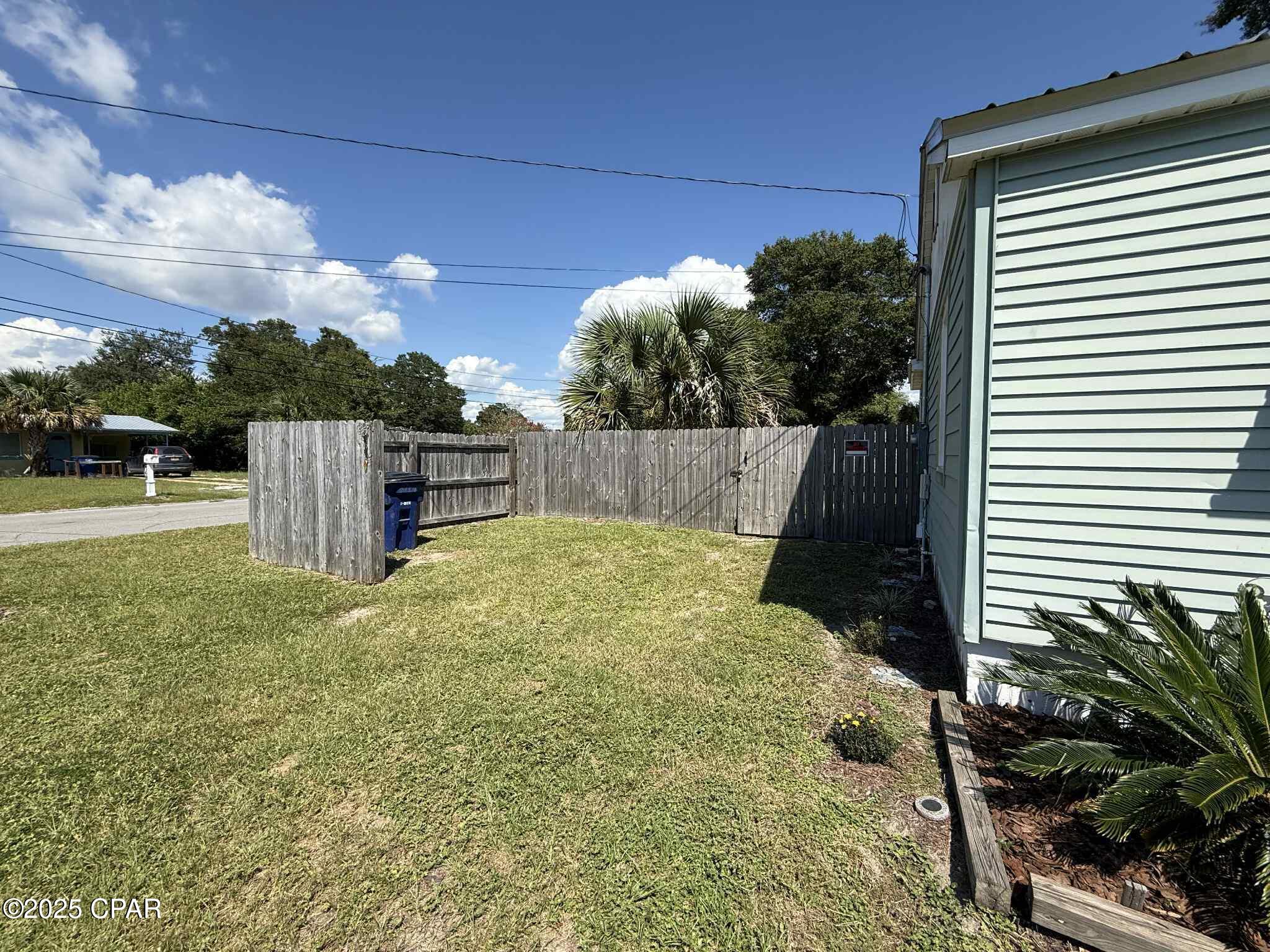 [No Recorded Subdiv] - Residential Lease