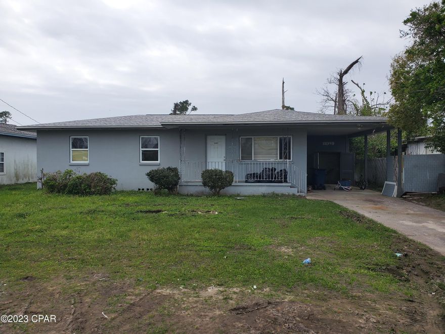 INVESTOR OPPORTUNITY with great potential!! 3 bedroom / 2 bath home in popular St Andrews. Home being sold ''As Is'', Cash buyers only. ''This won't last''!

Home is in need of a lot of work.  Roof is approximately 5 years old.  All information is approximate & should be verified by buyer if important.