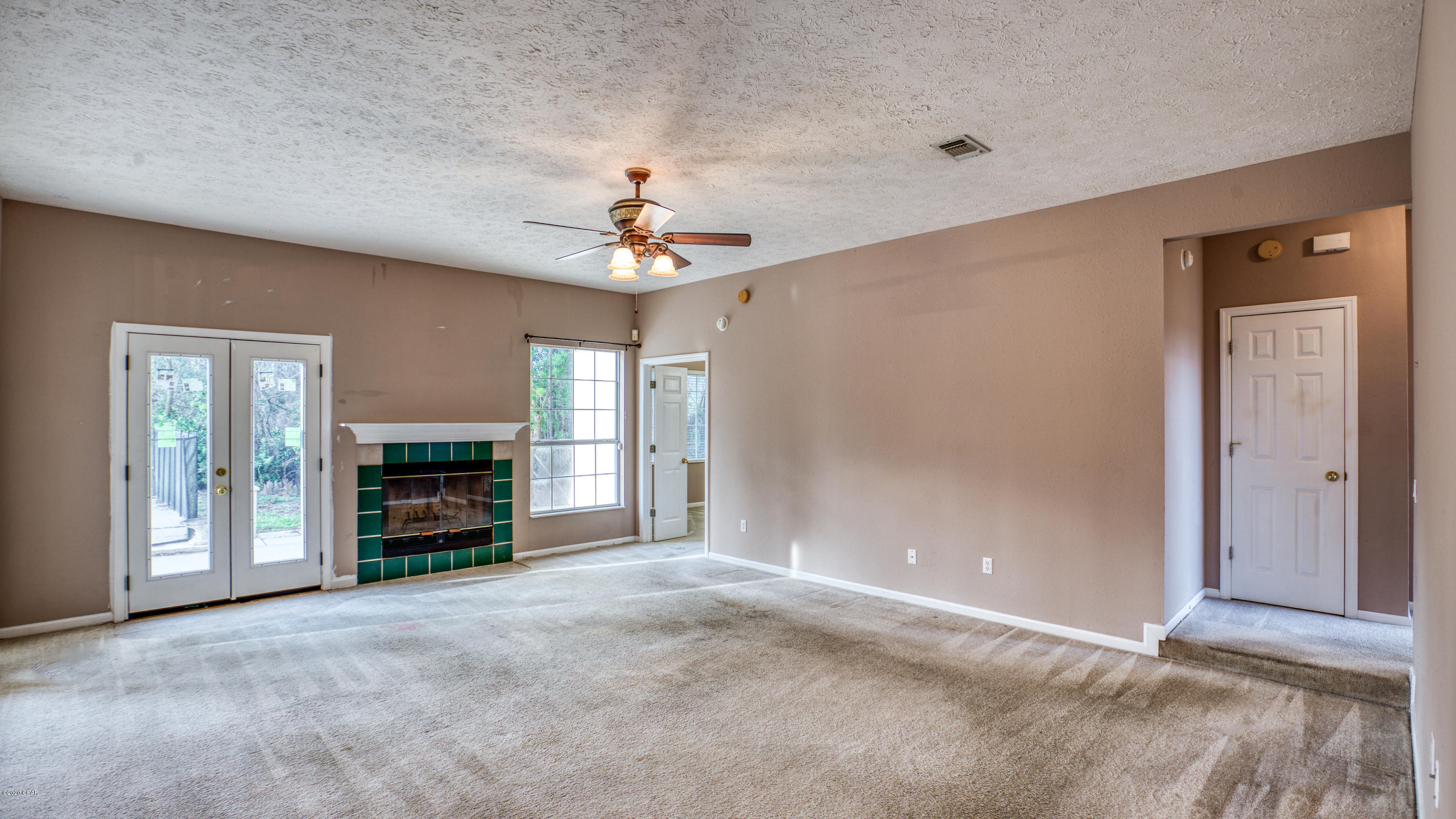 Treasure Palms - Residential