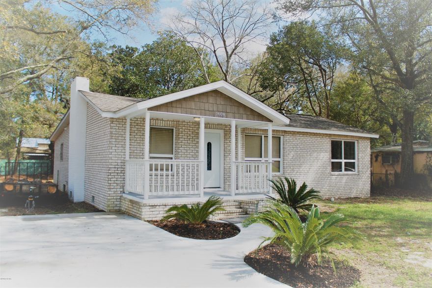 In the heart of down town Panama City, make this your new home.  3 bedrooms, 2 bathrooms fully renovated home has it all!  A fully fenced back yard, new roof, nice paved drive way, new back deck, all new modern plank style tile throughout the living space, new carpeting in all the bedrooms, new hot water heater, new washer and dryer set, all new kitchen cabinets, stainless steel appliances, and beautiful granite wrap around counter tops complimented with an elegant back splash and deep double basin under mount sink.  You will notice the open floor concept when you walk in to this home.  The updated double pane windows, new ceiling fans, and wood burning fireplace will help with cool summers and toasty warm winters.  Close to Panama City beach, Gulf Coast College and hospitals, this home is ......  is in an an ideal location if you plan on working or going to school in the area.  Call to take a look today!