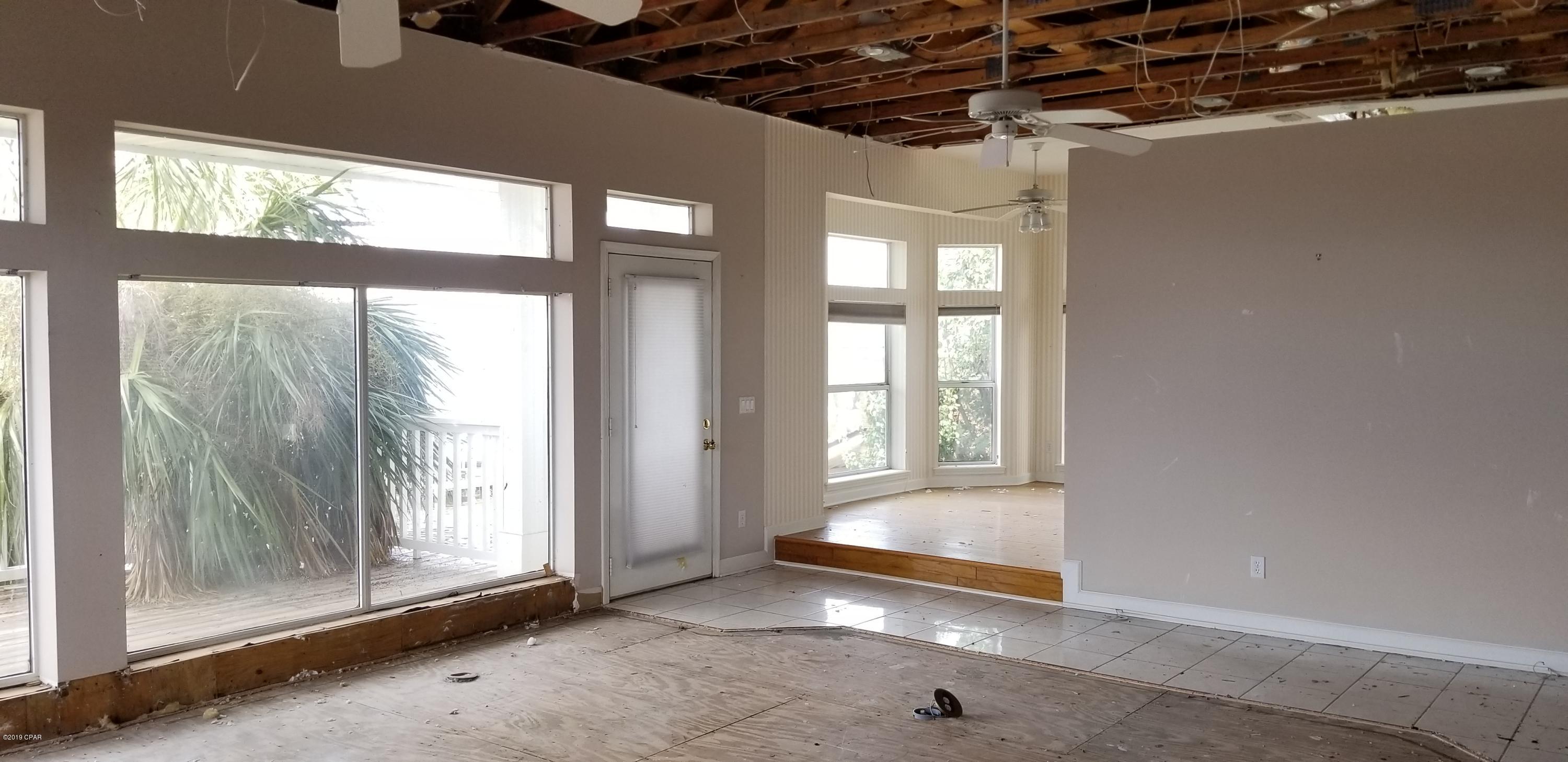 Country Club Harbour Estates - Residential