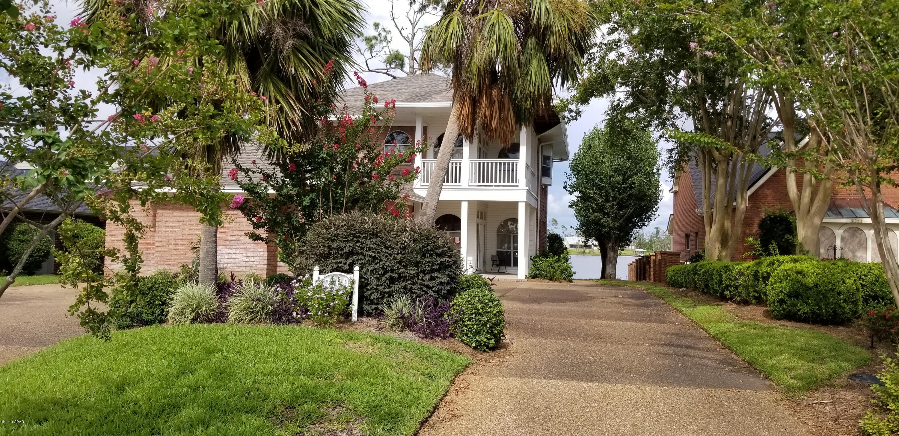 Country Club Harbour Estates - Residential