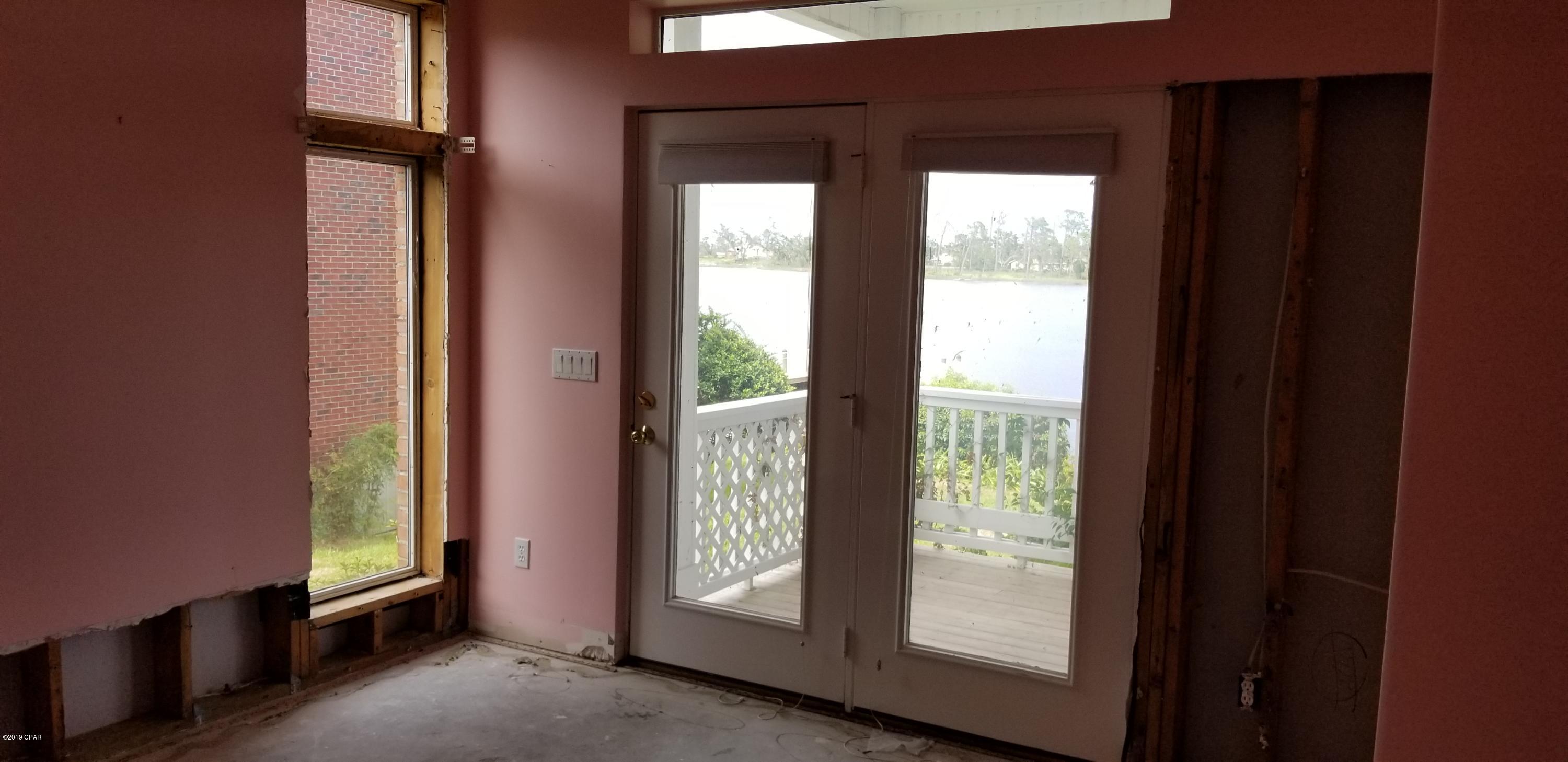 Country Club Harbour Estates - Residential