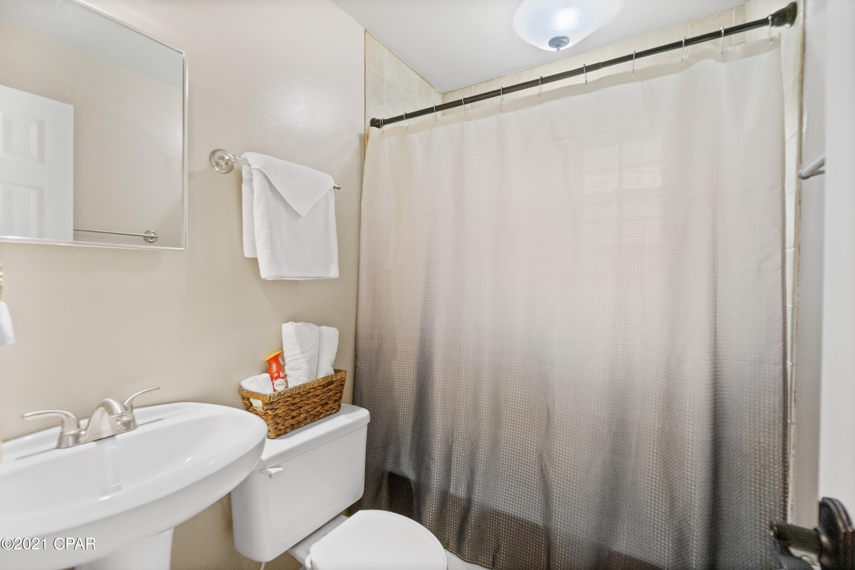 Sunny Hills Unit 4 - Residential