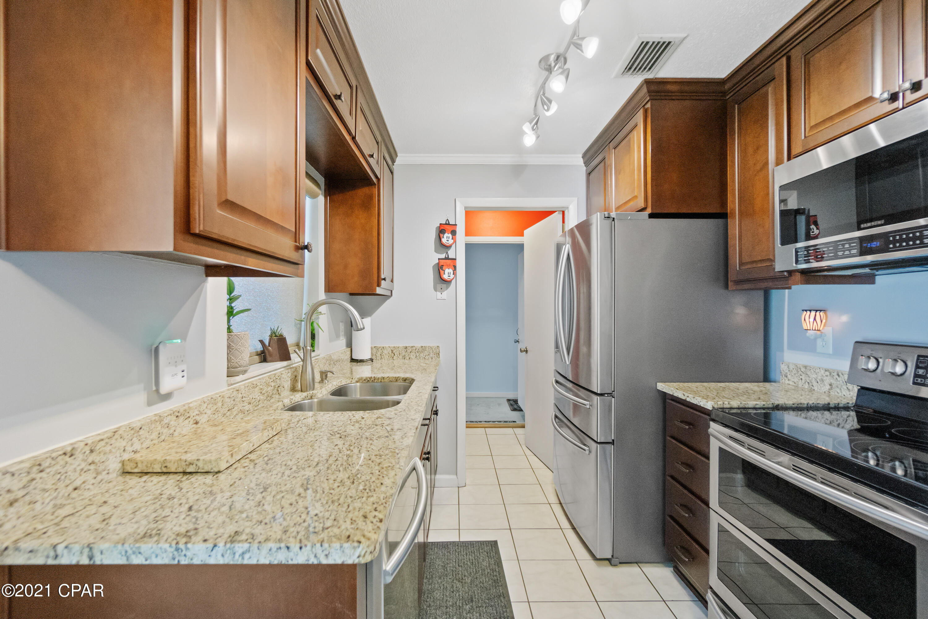 Sunny Hills Unit 4 - Residential