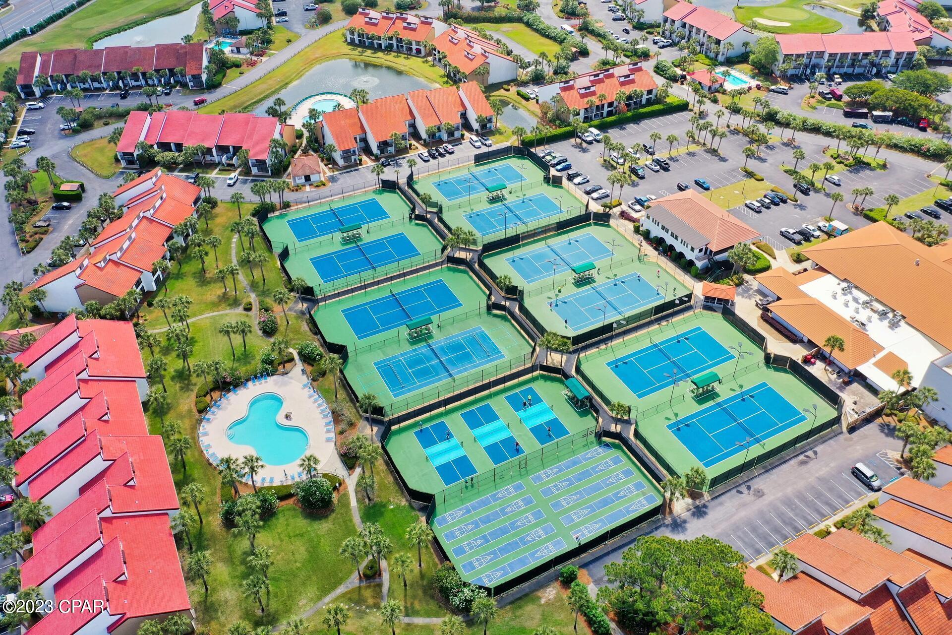 Edgewater Golf Villas IV - Residential