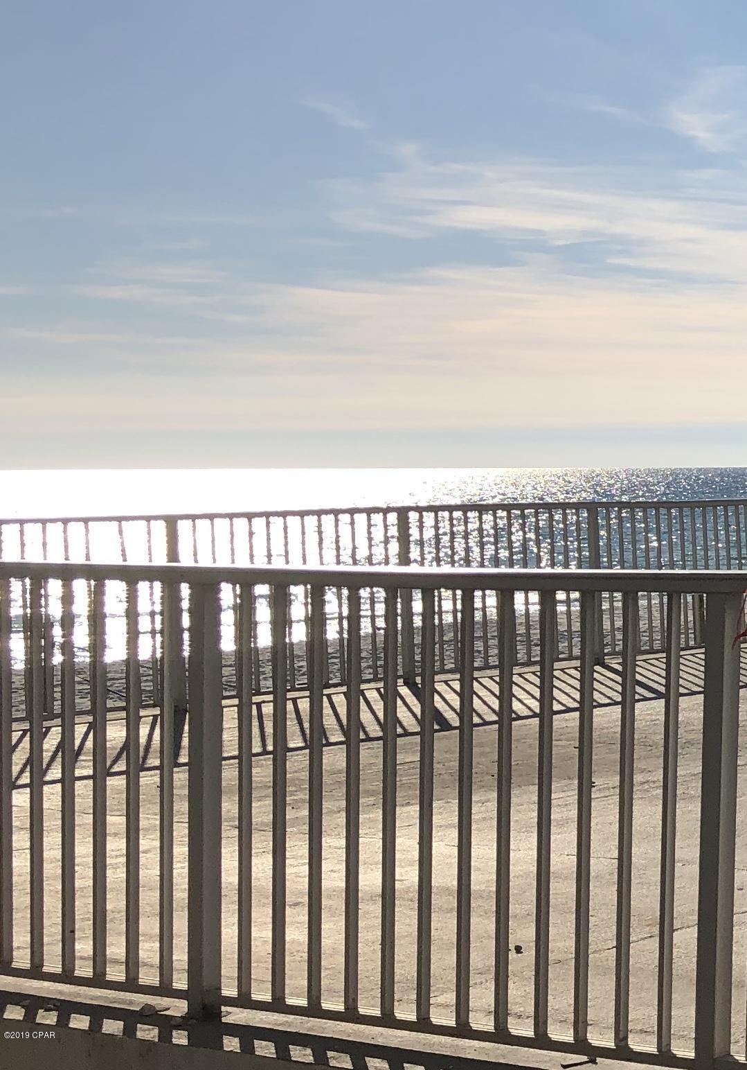 Fontainebleau Terrace - Residential