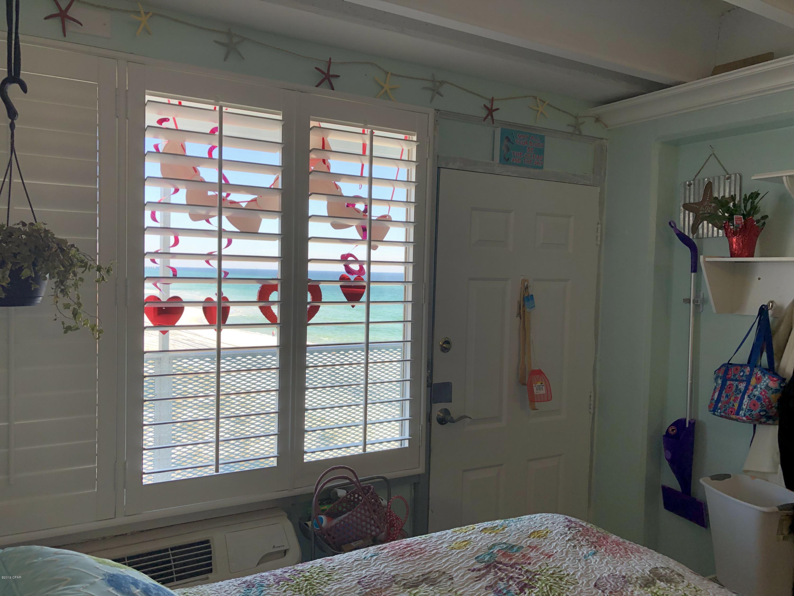 Fontainebleau Terrace - Residential