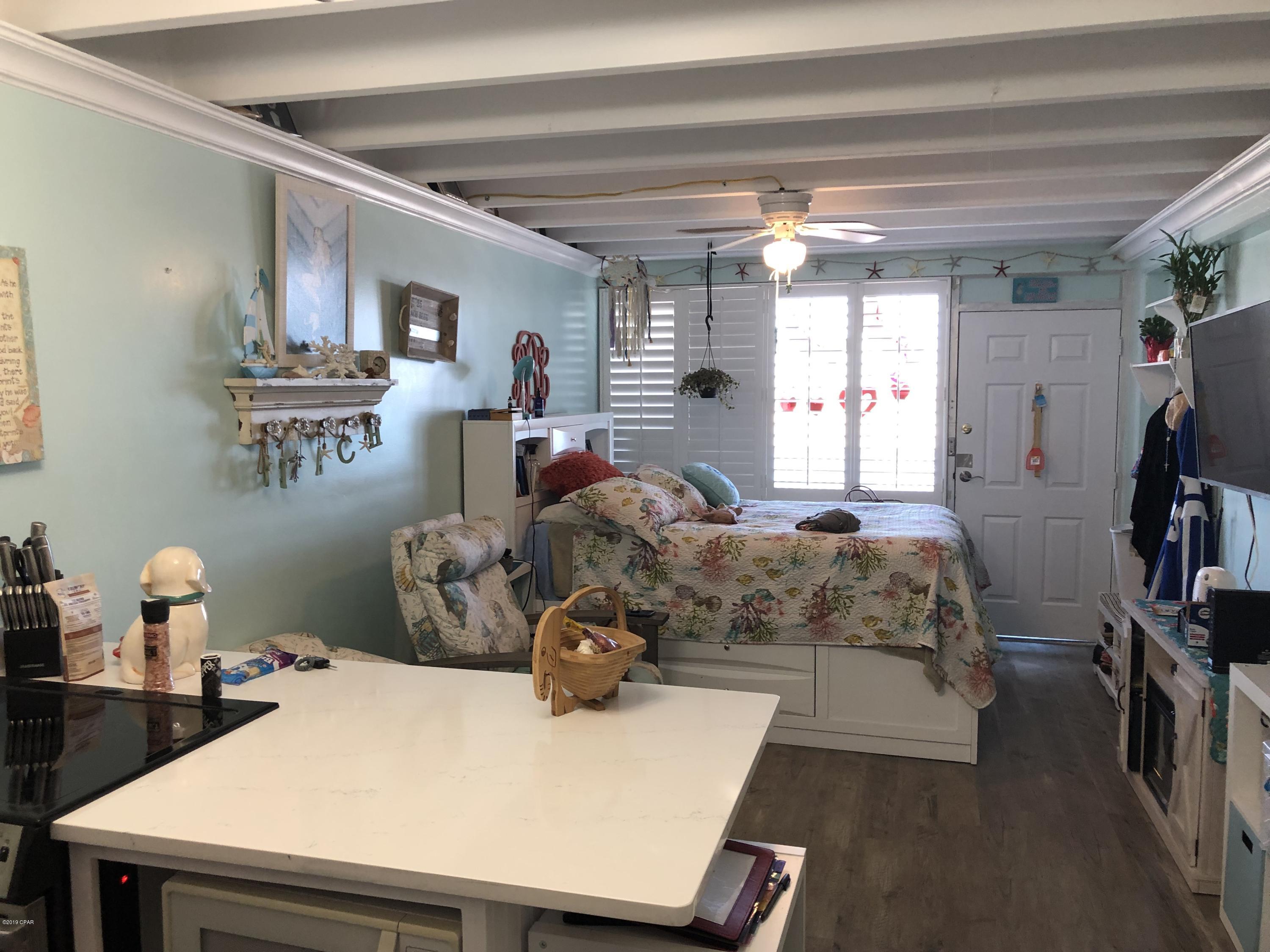 Fontainebleau Terrace - Residential