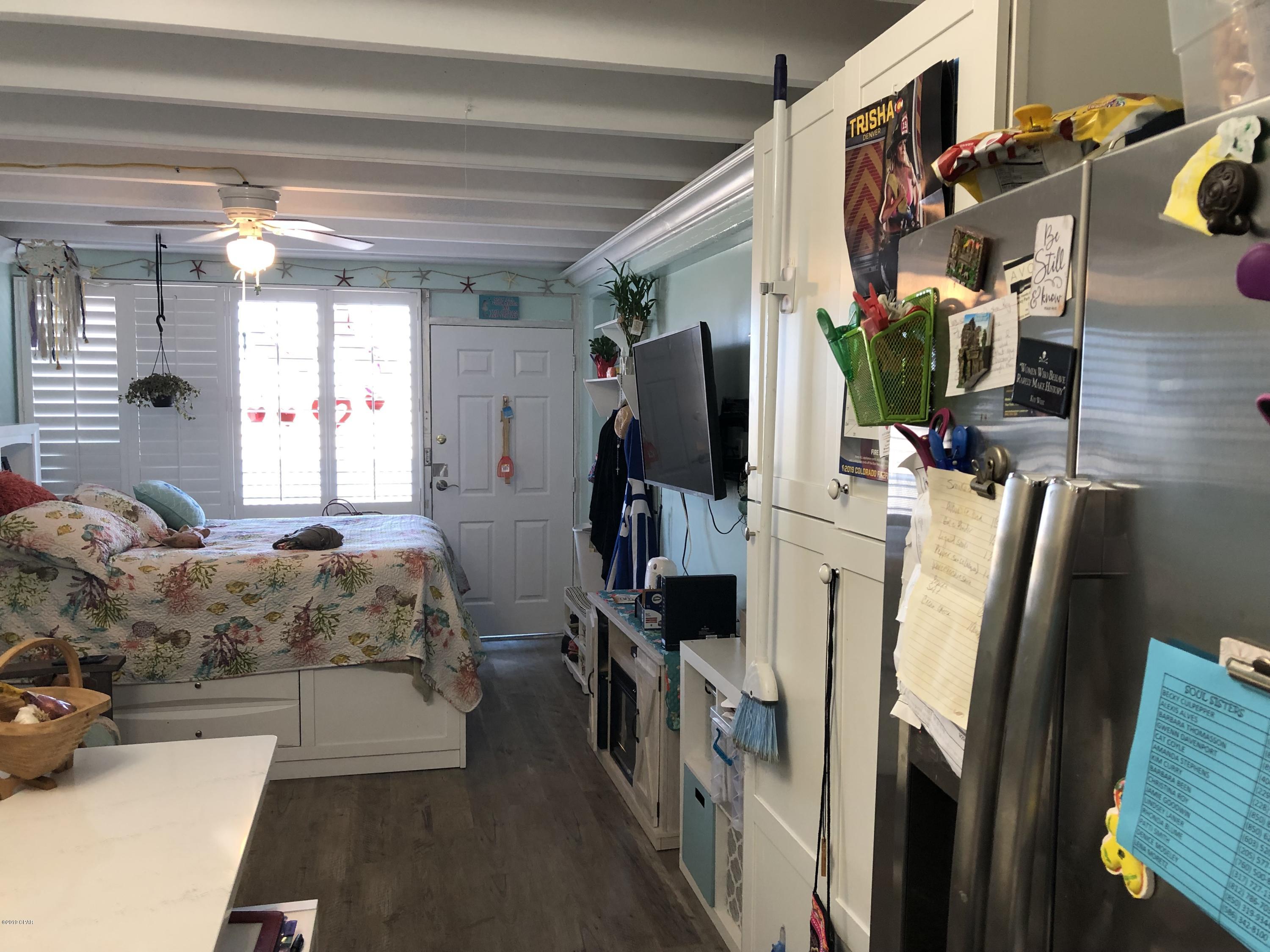 Fontainebleau Terrace - Residential