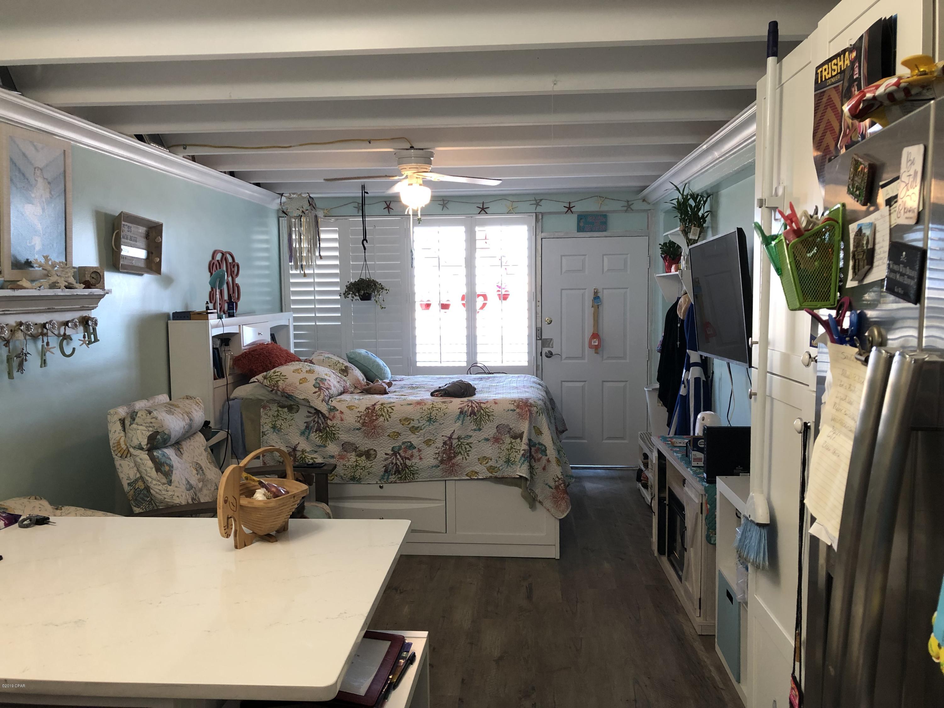 Fontainebleau Terrace - Residential