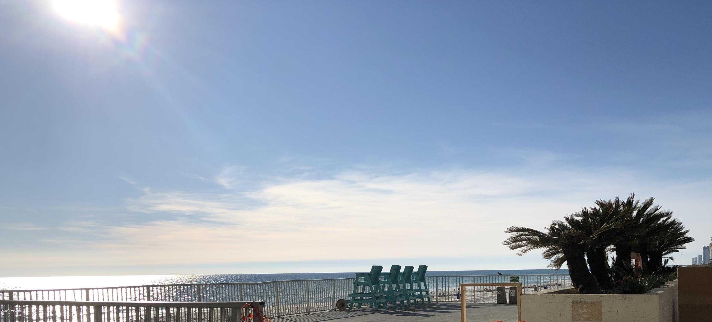 Fontainebleau Terrace - Residential