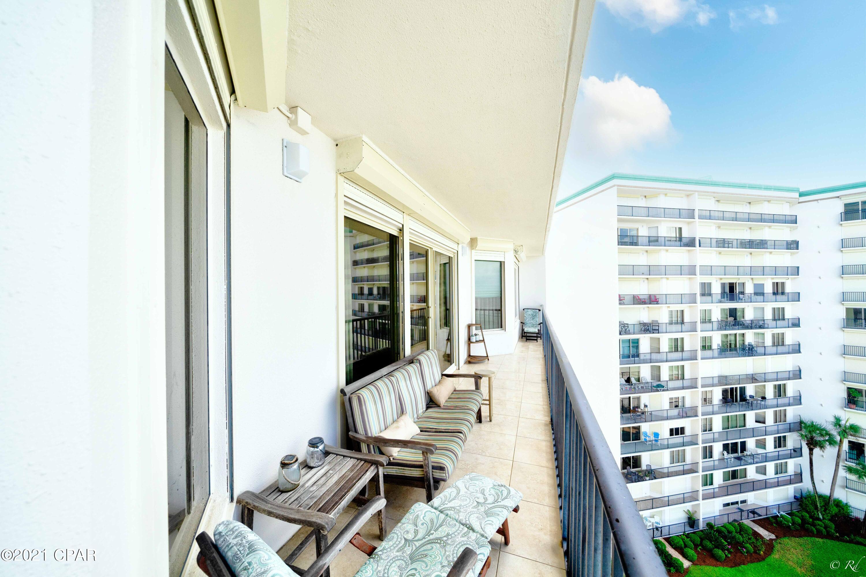 Summerwinds Condo - Residential