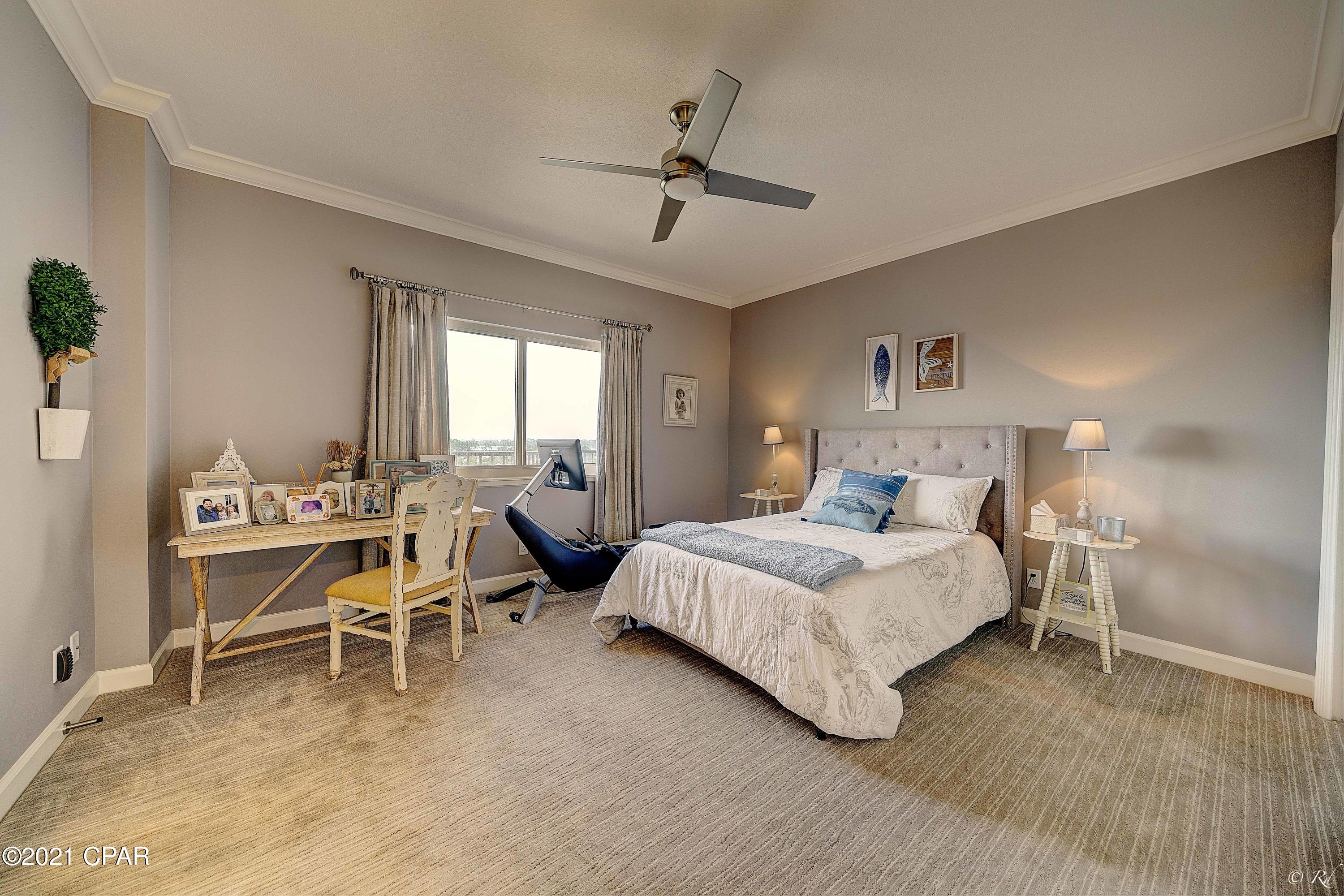 Summerwinds Condo - Residential