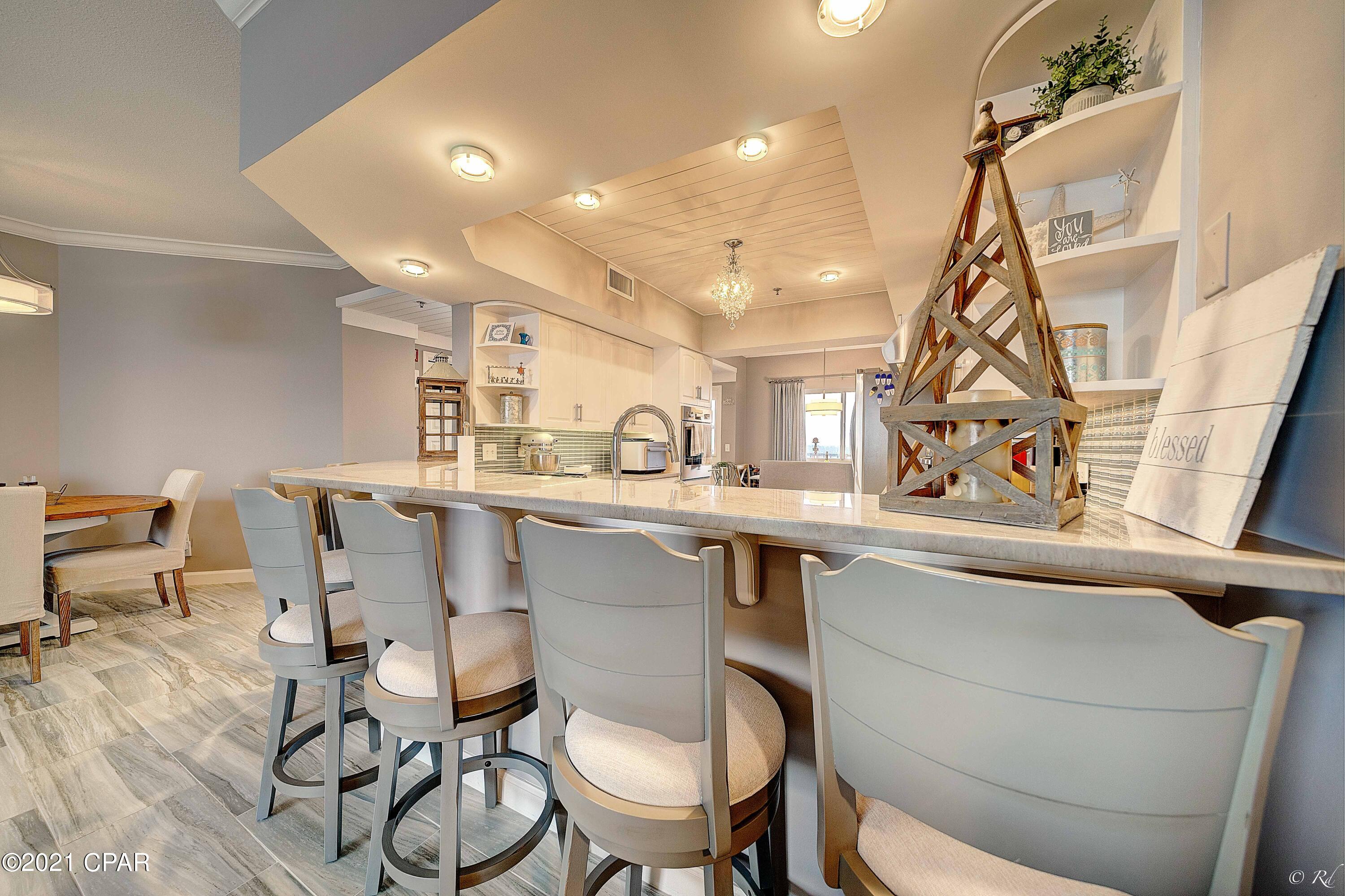 Summerwinds Condo - Residential