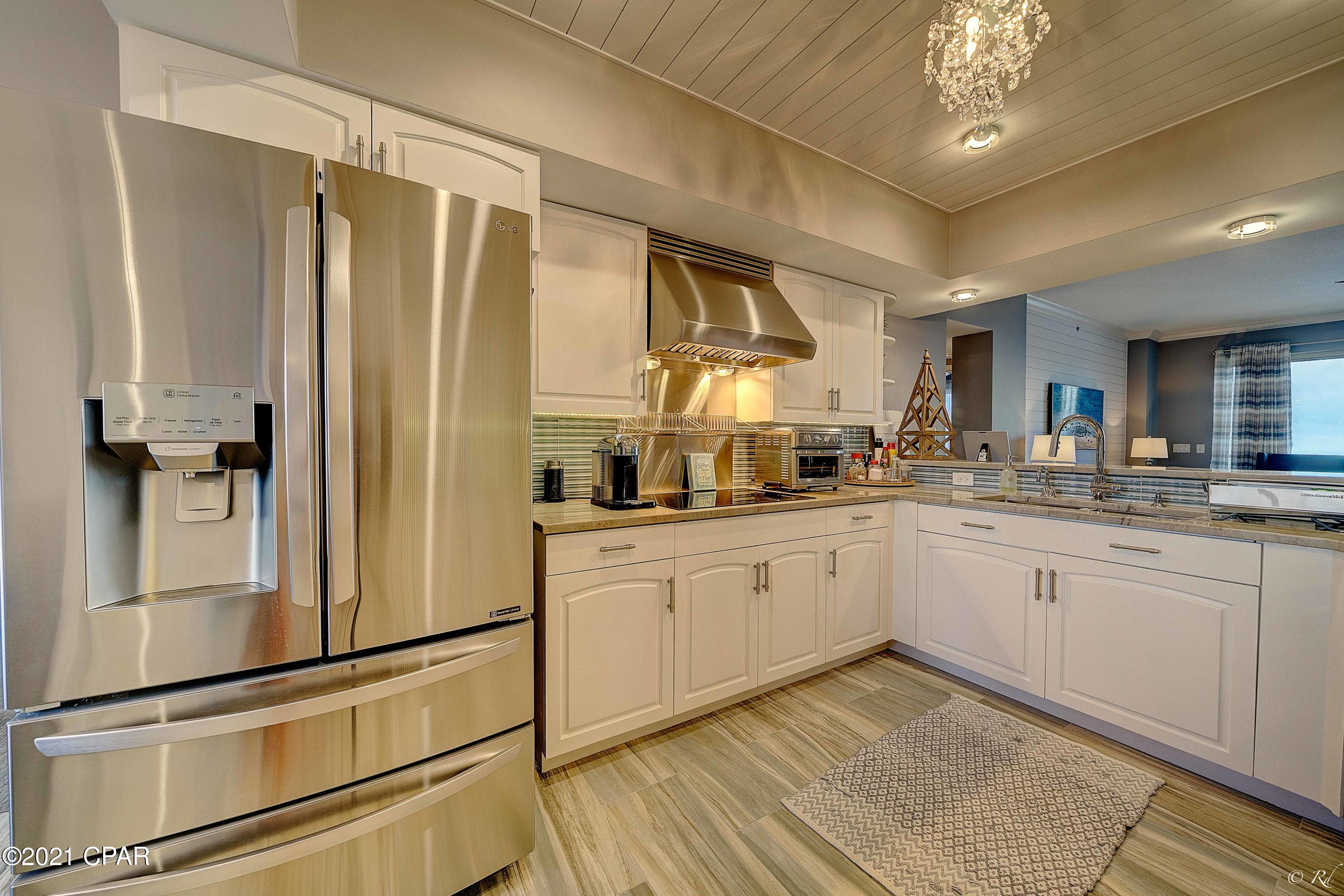 Summerwinds Condo - Residential